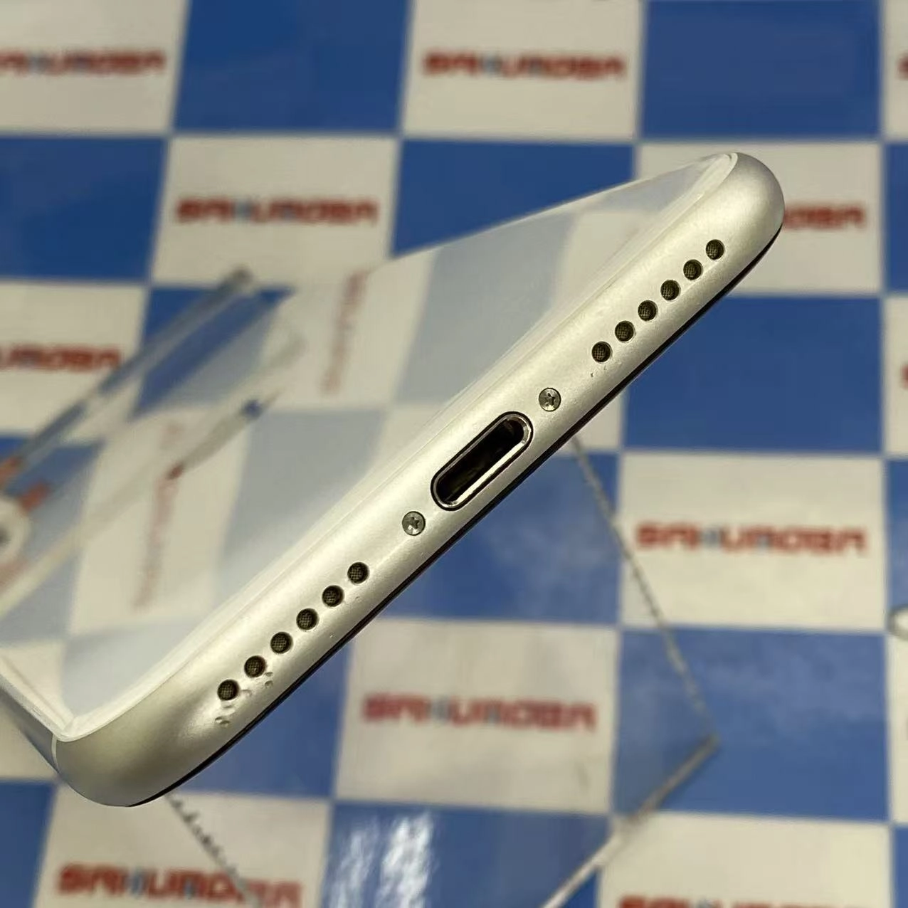 iPhoneSE 第2世代 64GB ホワイト MX9T2J/A SIMフリー