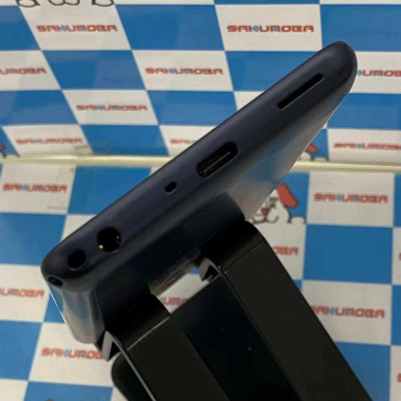 arrows Be4 Plus 64GB ブラック F-41B docomo版SIMフリー