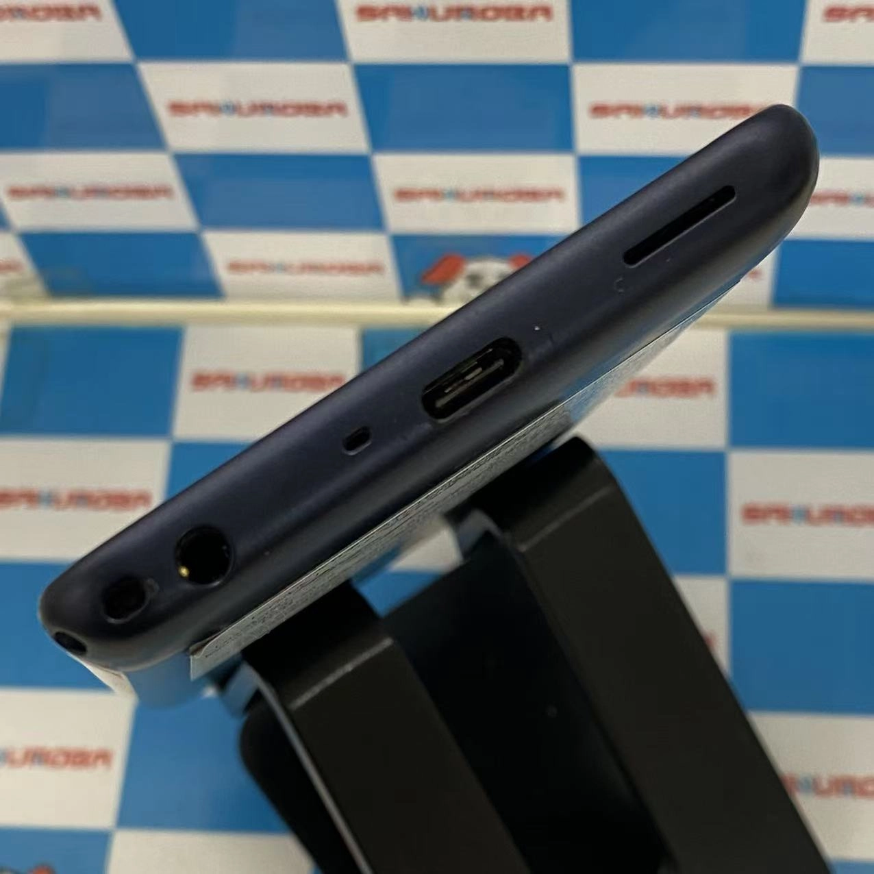 arrows Be4 Plus 64GB ブラック F-41B docomo版SIMフリー