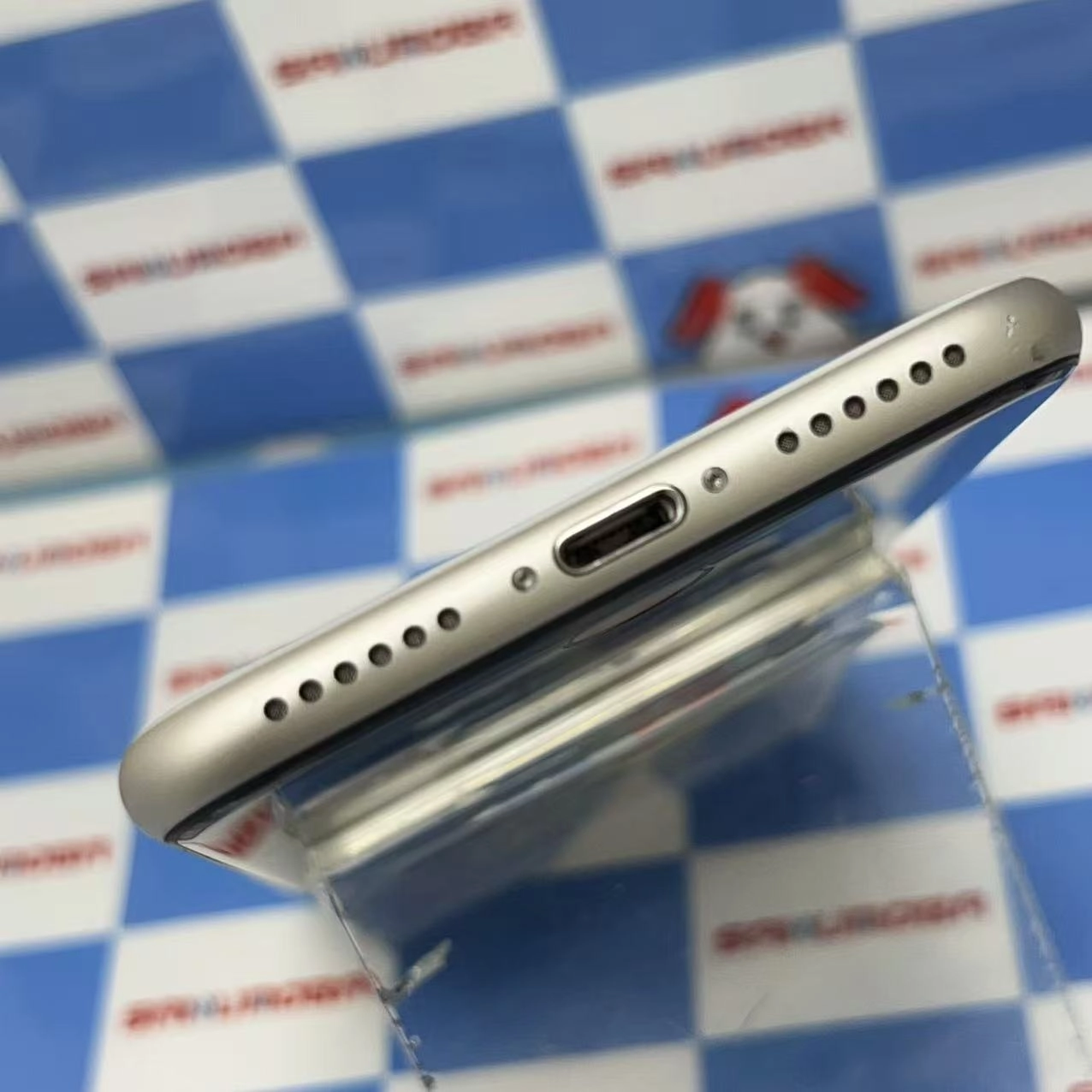 iPhoneSE 第3世代 64GB スターライト MMYD3J/A SoftBank版SIMフリー