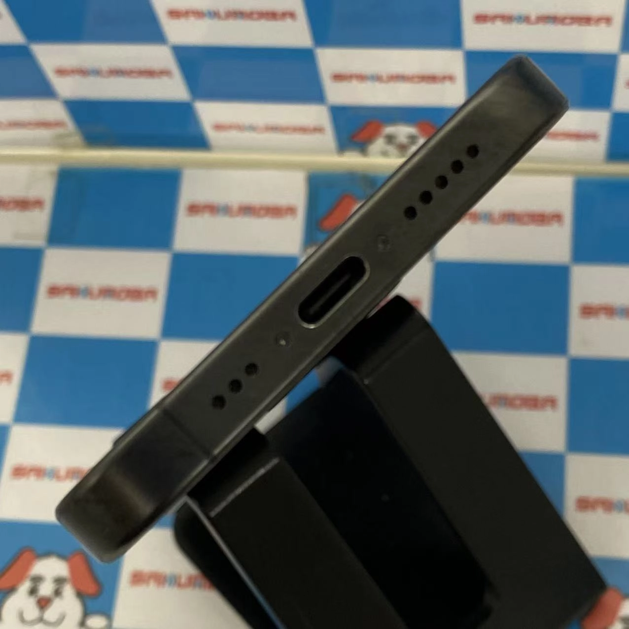 iPhone15 Pro 128GB ブラックチタニウム MTU73J/A docomo版SIMフリー美品