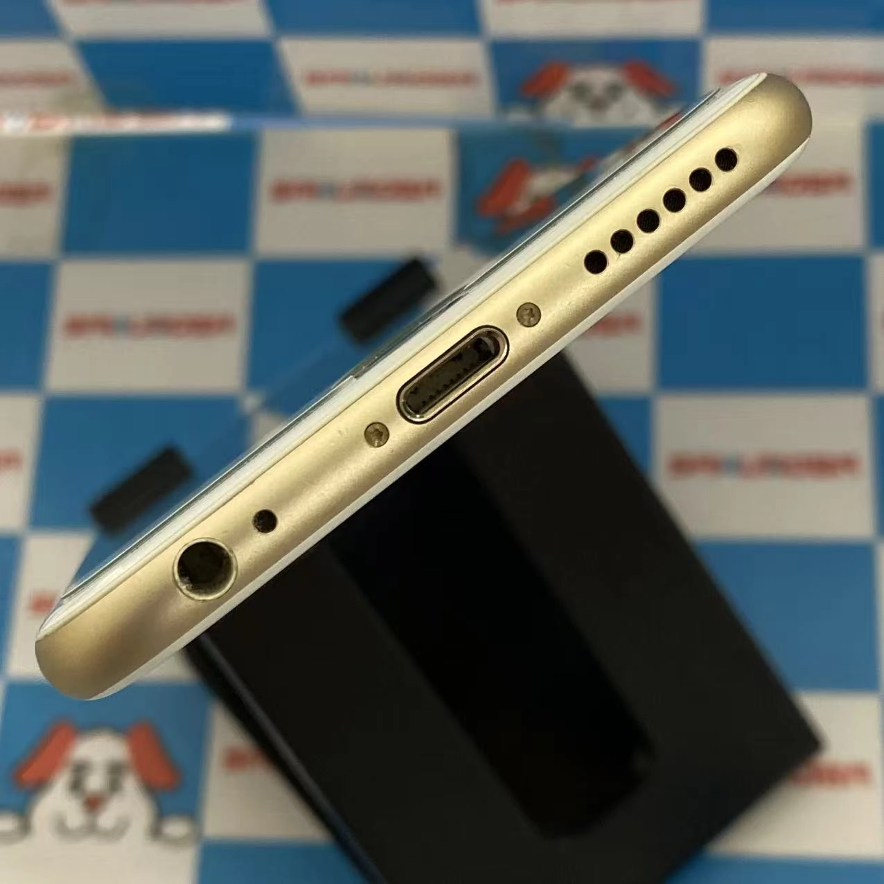 iPhone6 16GB ゴ-ルド MG492J/A au訳あり品