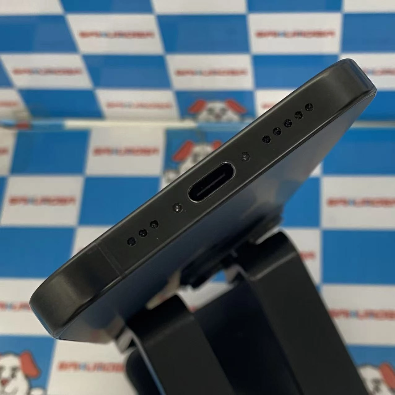 iPhone16 Pro 128GB ブラックチタニウム MYMV3J/A AU版SIMフリー美品 au