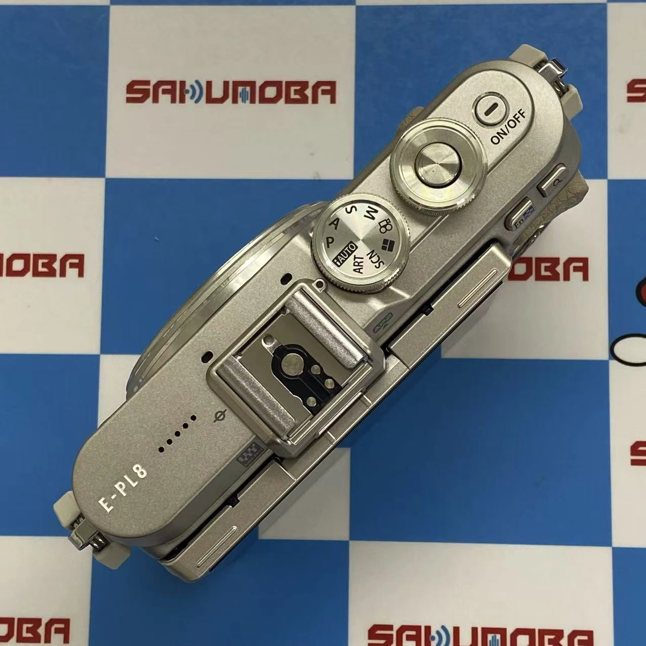 OLYMPUS PEN E-PL8 EZダブルズームキット ホワイト