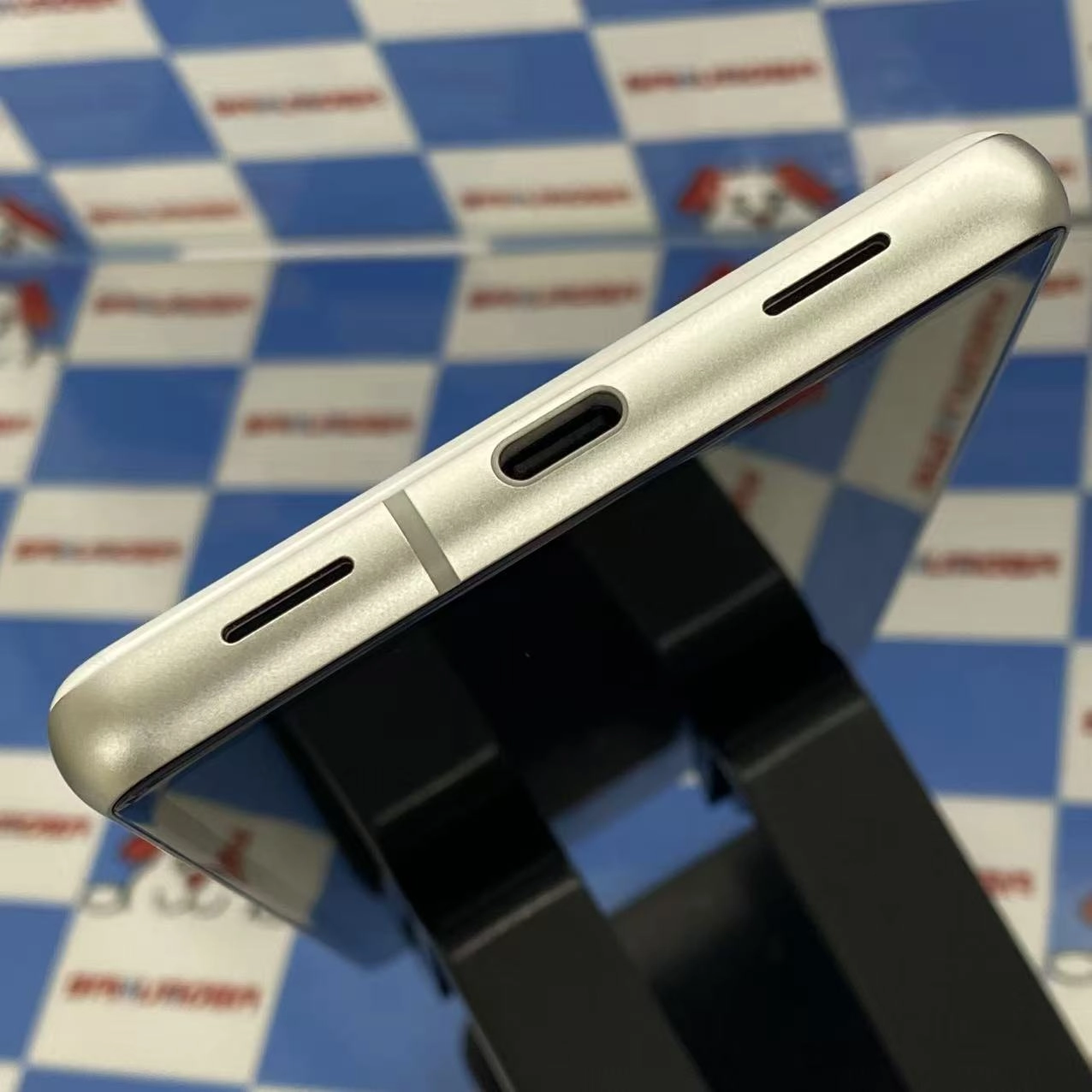 Google Pixel 7a 128GB Snow G82U8 AU版SIMフリー