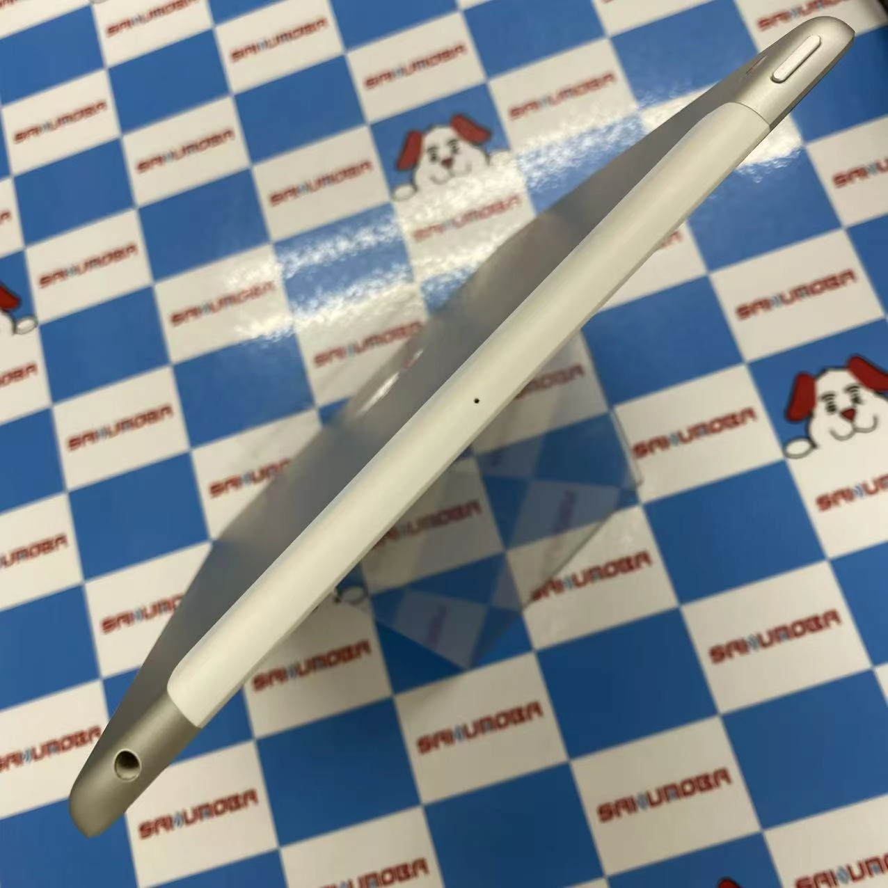 iPad 第9世代 Wi-Fi+Cellularモデル 64GB シルバー MK493J/A SoftBank版SIMフリー 訳あり品