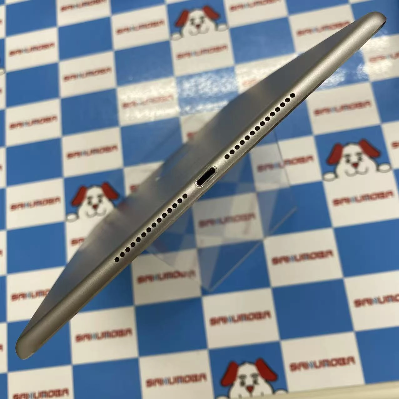 iPad Air 第2世代 Wi-Fiモデル 64GB スペースグレイ MGKL2J/A ジャンク品