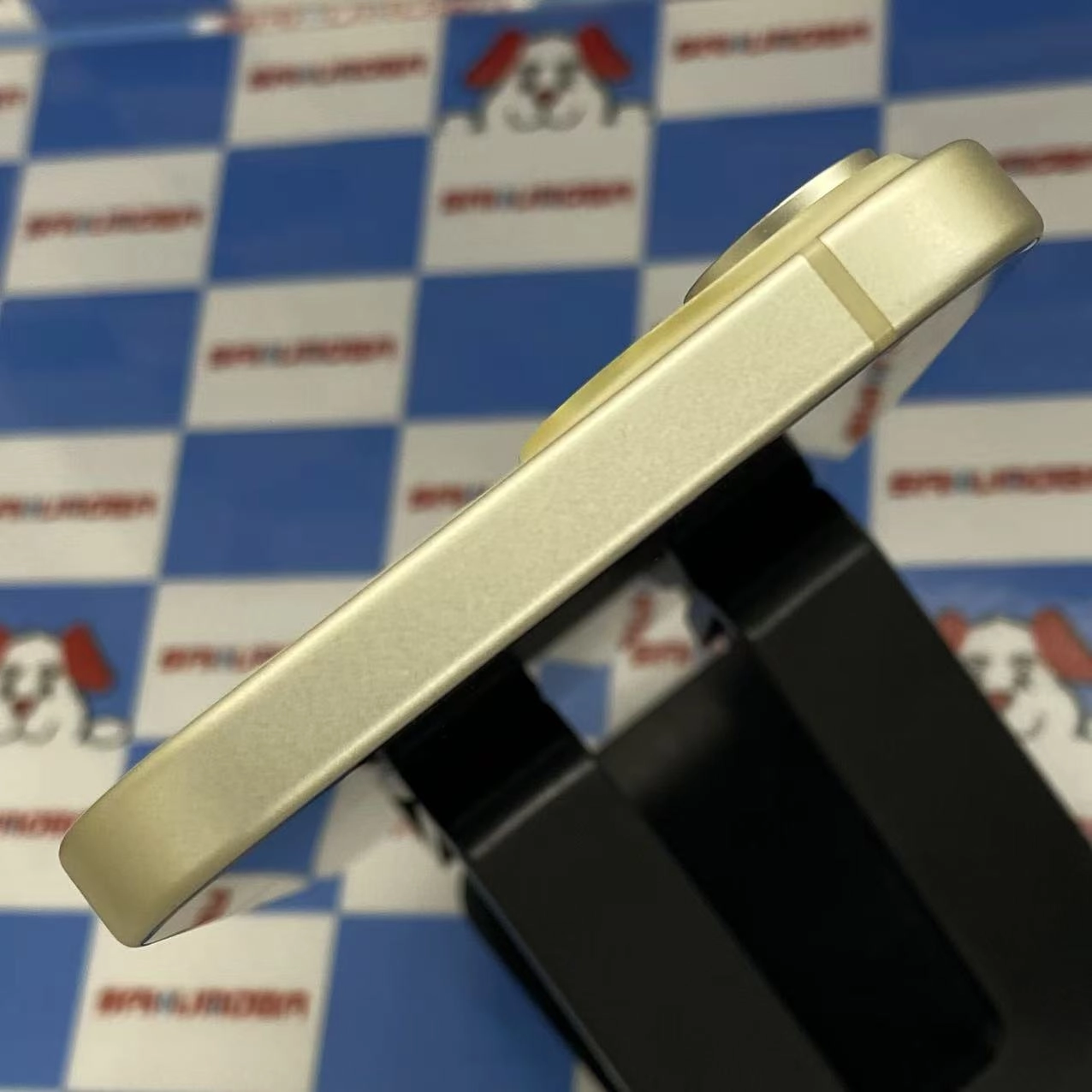 iPhone15 128GB イエロー MTMK3J/A SoftBank版SIMフリー 美品