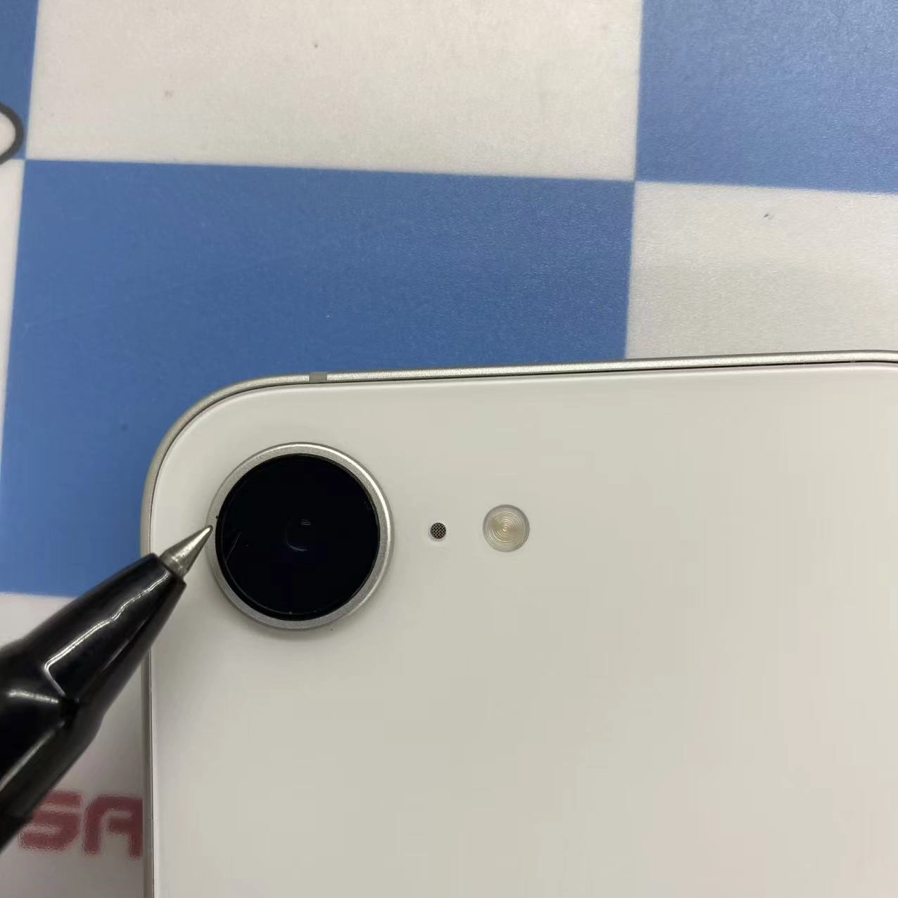 iPhone 16e 128GB ホワイト MD1R4J/A SoftBank版SIMフリー