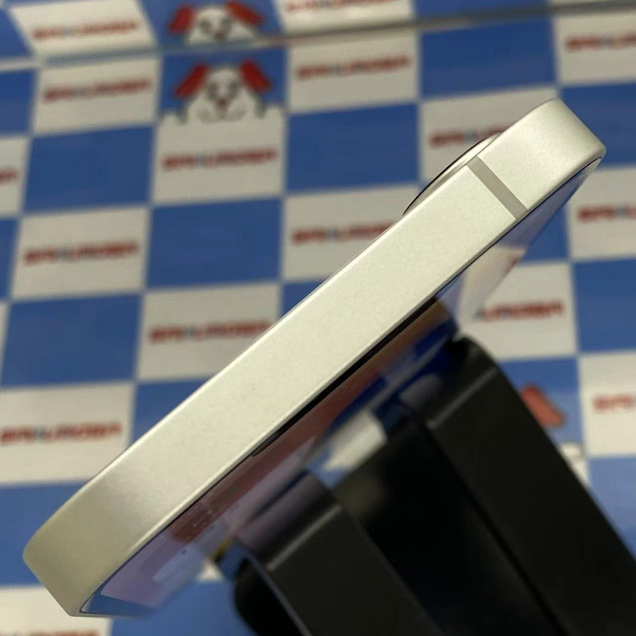 iPhone 16e 128GB ホワイト MD1R4J/A SoftBank版SIMフリー