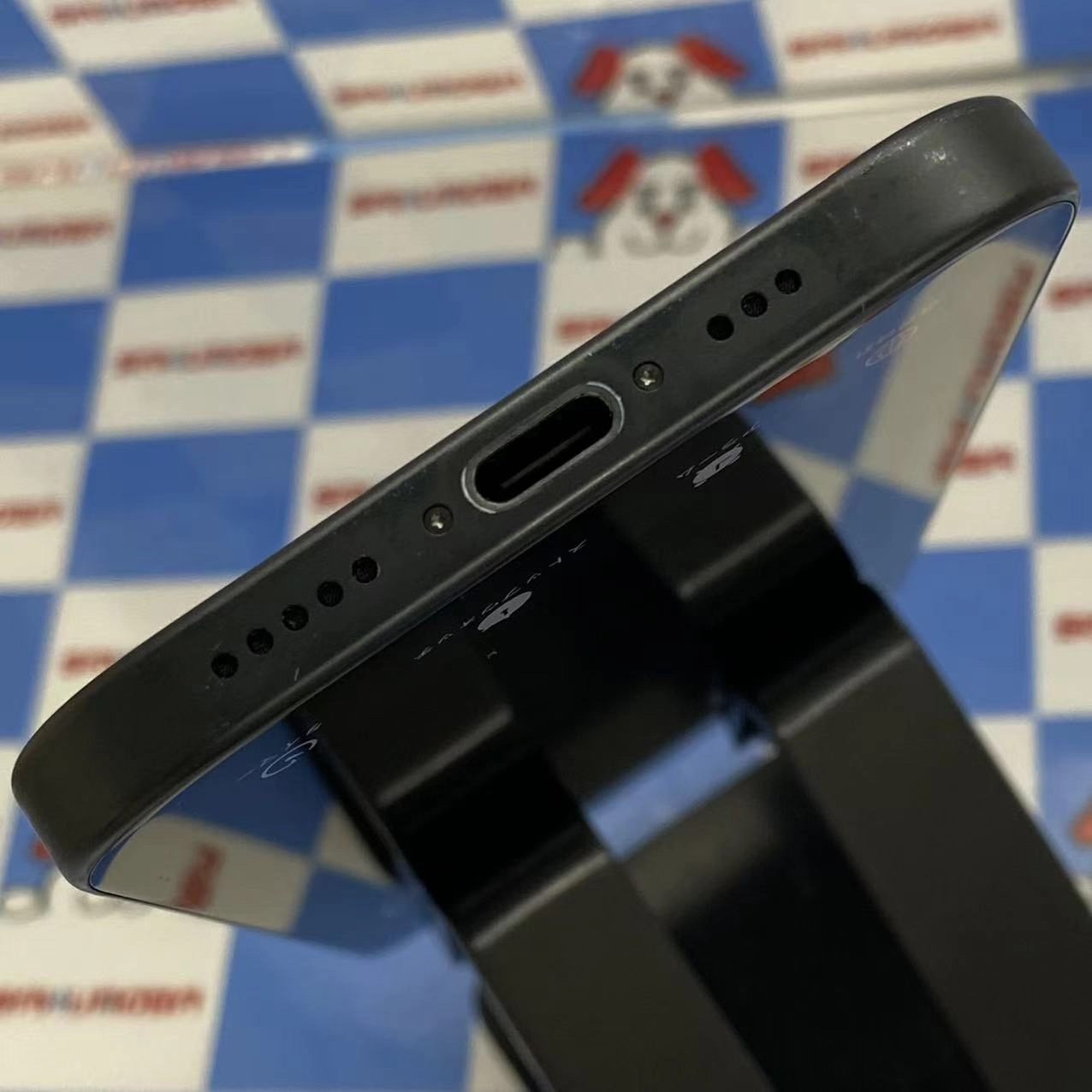 iPhone15 256GB ブラック MTMN3J/A AU版SIMフリー