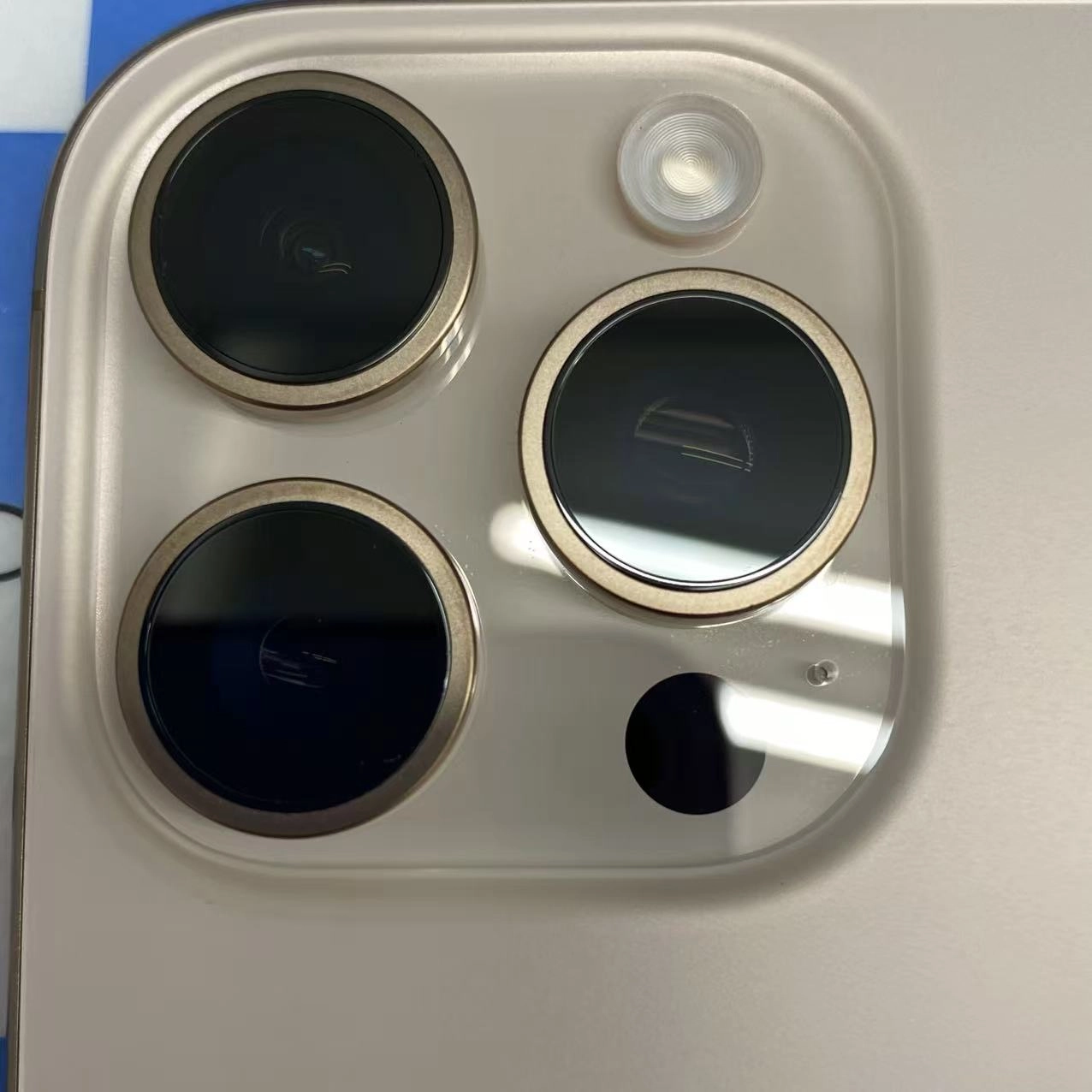 iPhone16 Pro 256GB デザートチタニウム MYN23J/A SIMフリー 美品