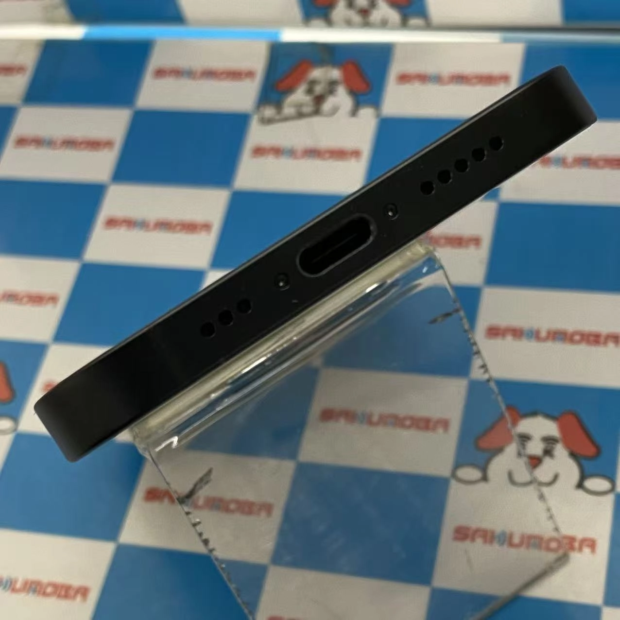 iPhone 16e 128GB ブラック MD1Q4J/A SIMフリー美品