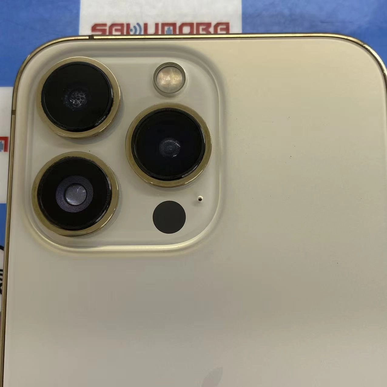 iPhone13 Pro 128GB ゴールド MLUH3J/A docomo版SIMフリー 訳あり品