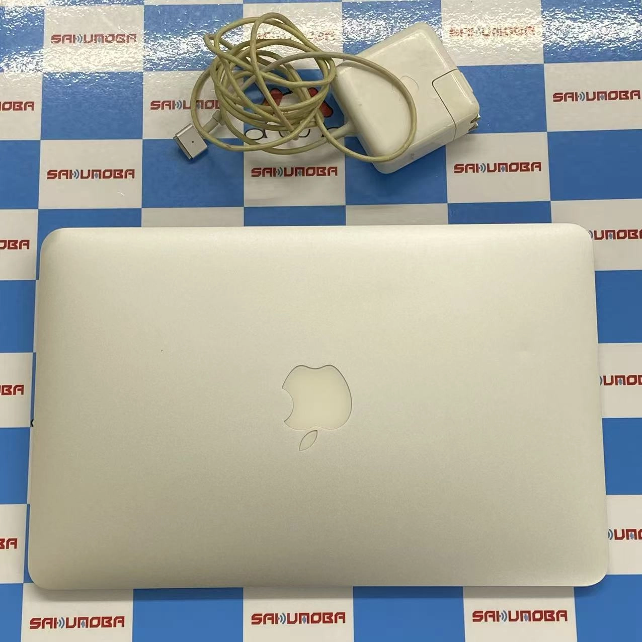 MacBook Air 11インチ Early2015 4GB/128GB シルバー A1465