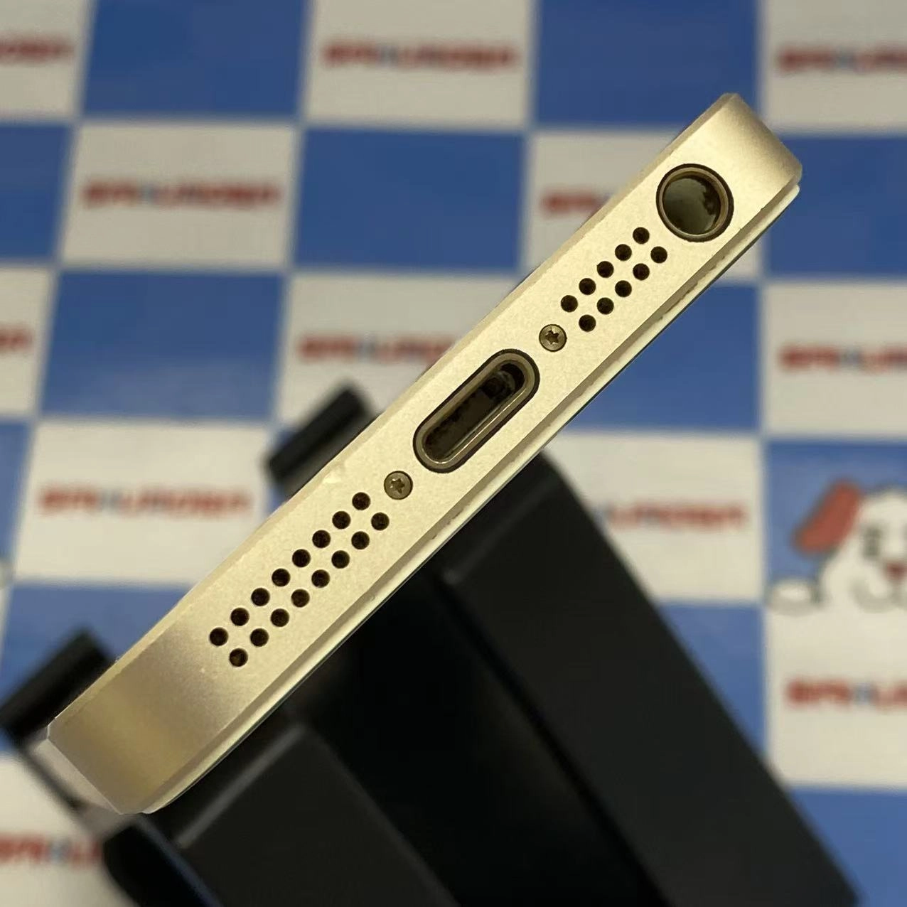 iPhoneSE 128GB ゴールド MP882J/A SIMフリー 電池100％訳あり品