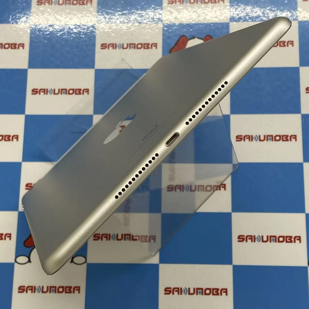 iPad 第6世代 Wi-Fi+Cellularモデル 32GB シルバー MR6P2J/A docomo版SIMフリー訳あり品