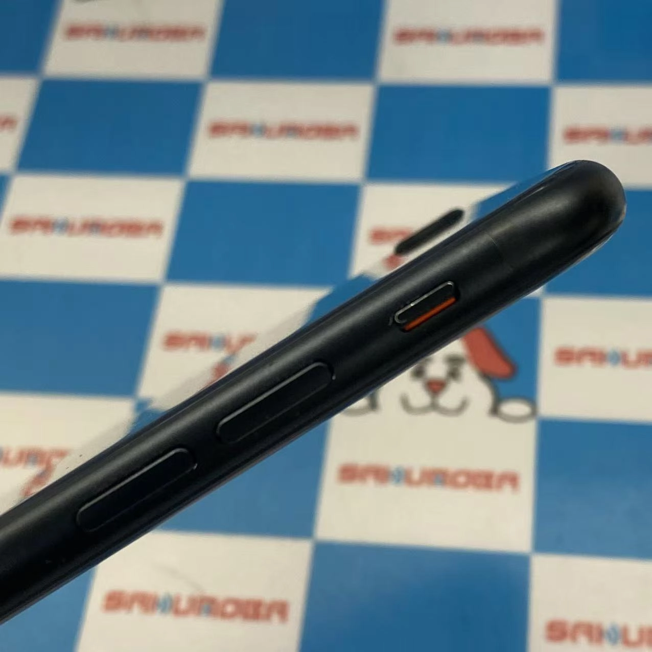 iPhoneSE 第3世代 64GB ミッドナイト MMYC3J/A AU版SIMフリー