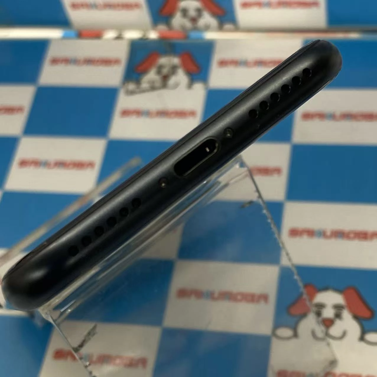 iPhoneSE 第3世代 64GB ミッドナイト MMYC3J/A AU版SIMフリー