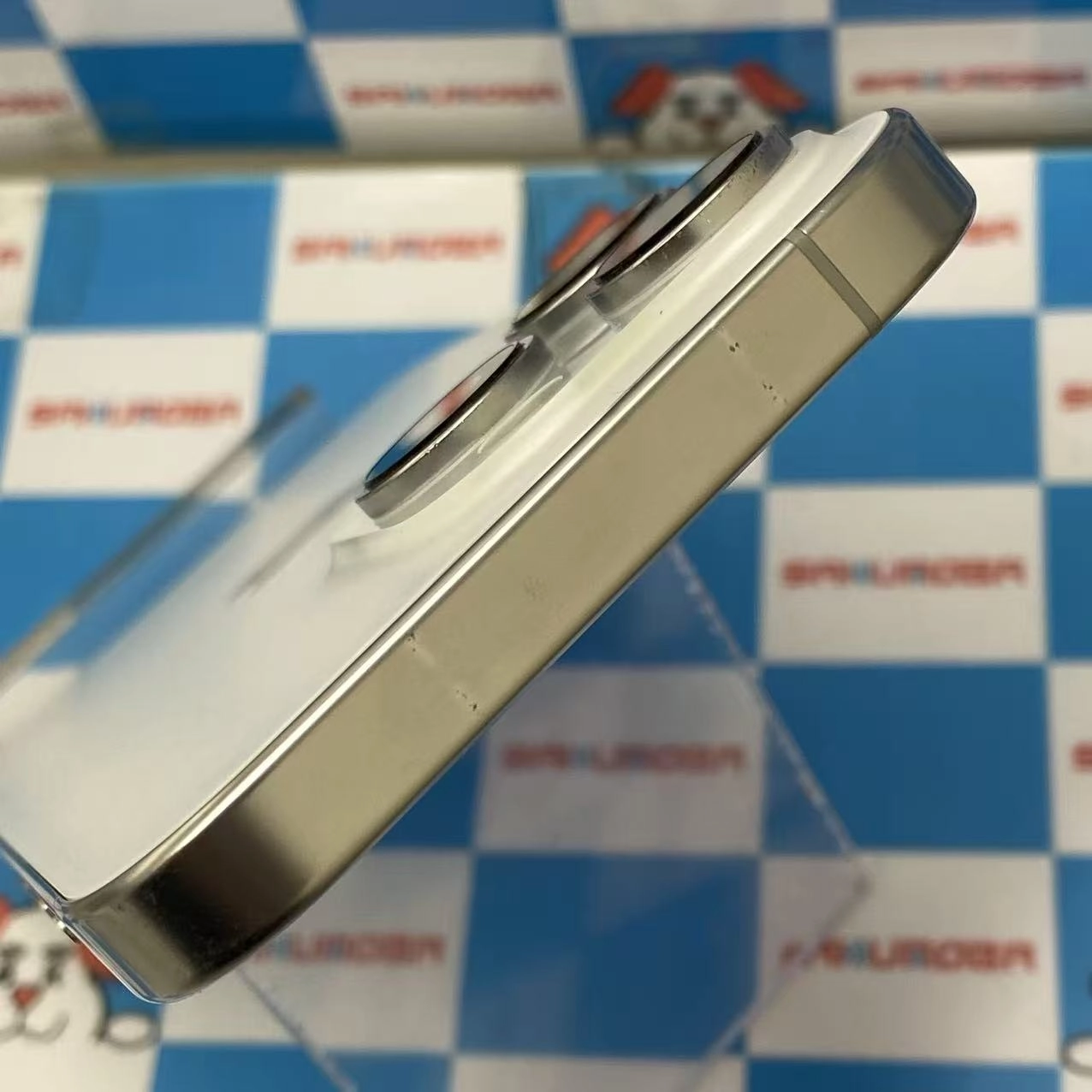 iPhone16 Pro 256GB ホワイトチタニウム MYN13J/A docomo版SIMフリー