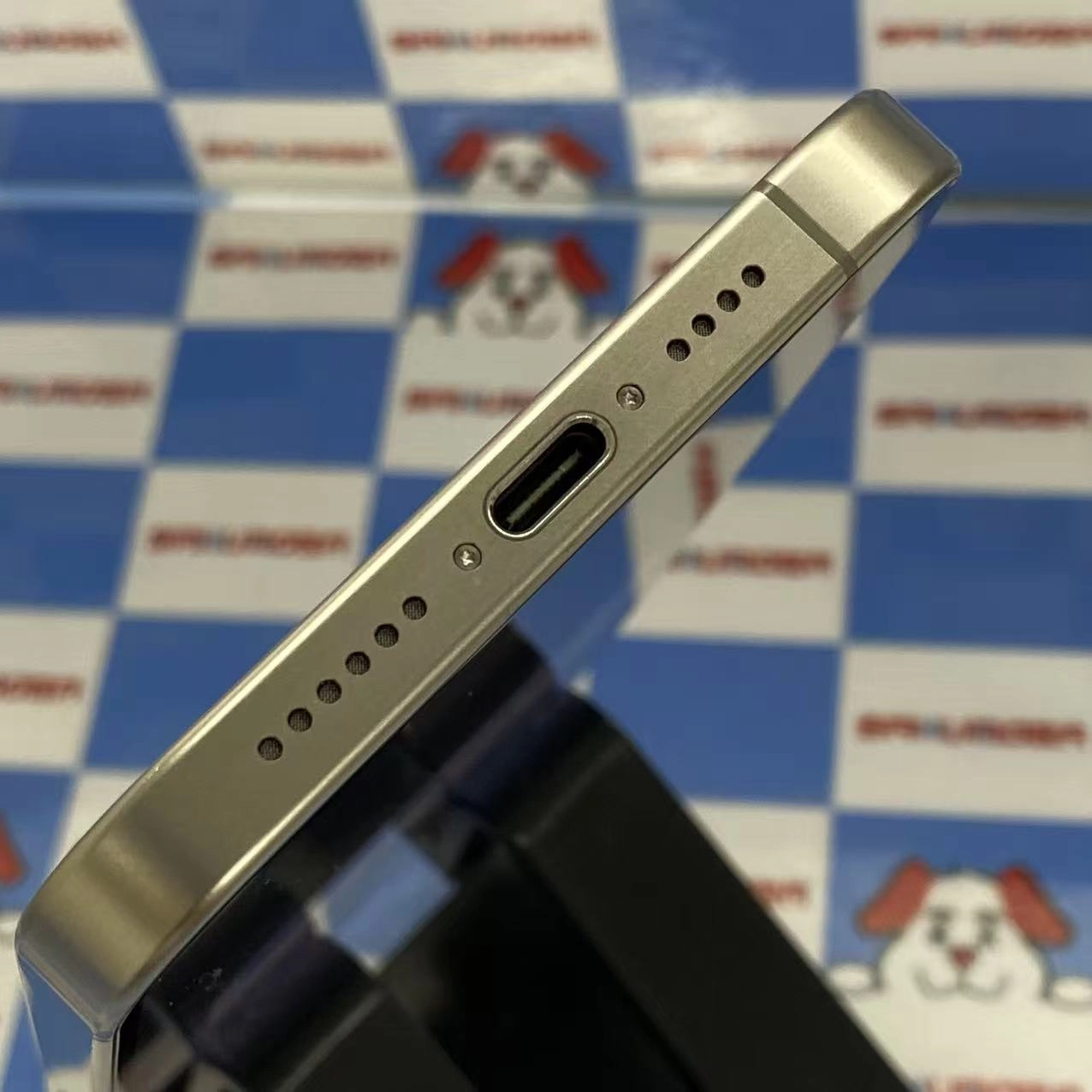 iPhone15 Pro Max 256GB ナチュラルチタニウム MU6R3J/A AU版SIMフリー au