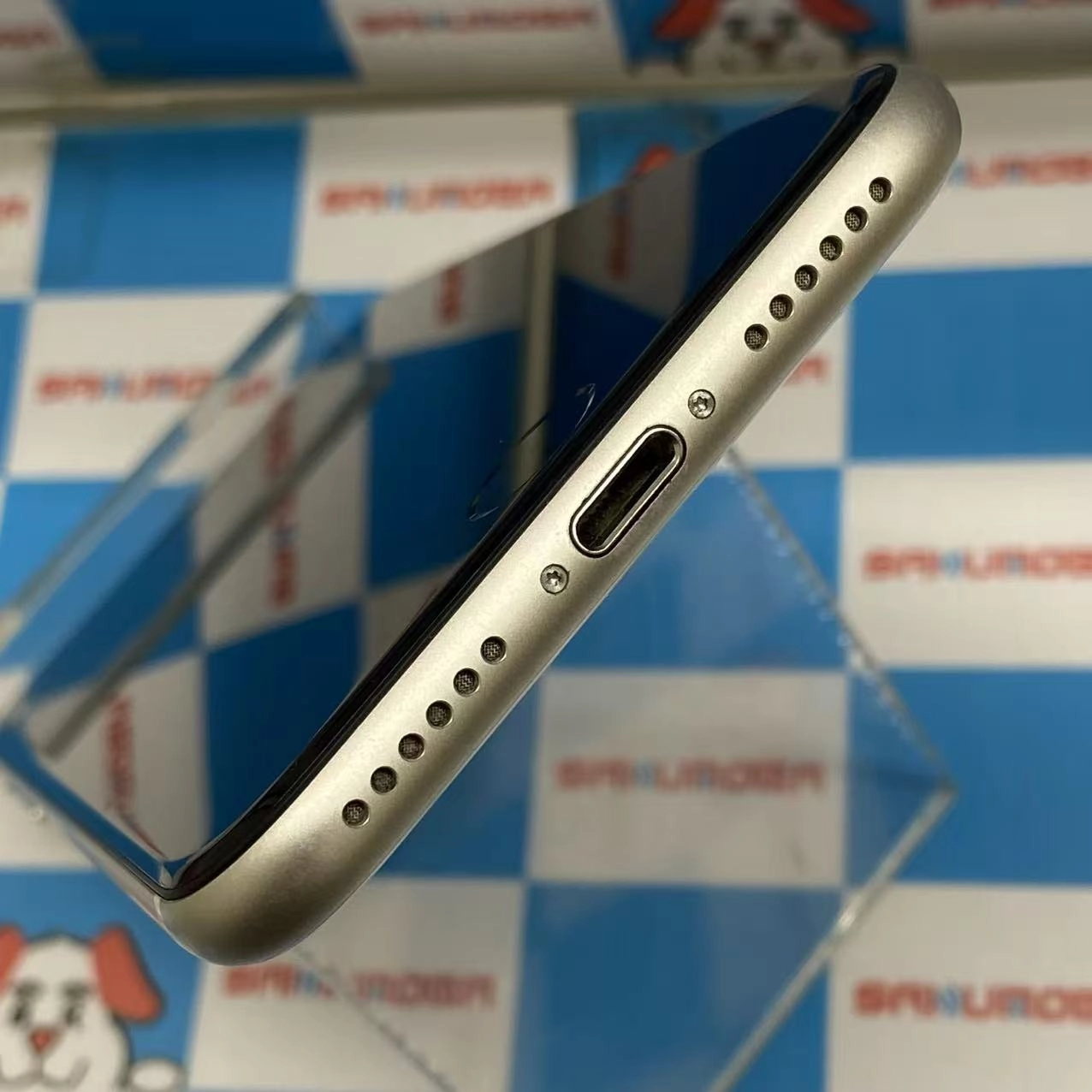 iPhoneSE 第3世代 64GB スターライト MMYD3J/A SoftBank版SIMフリー