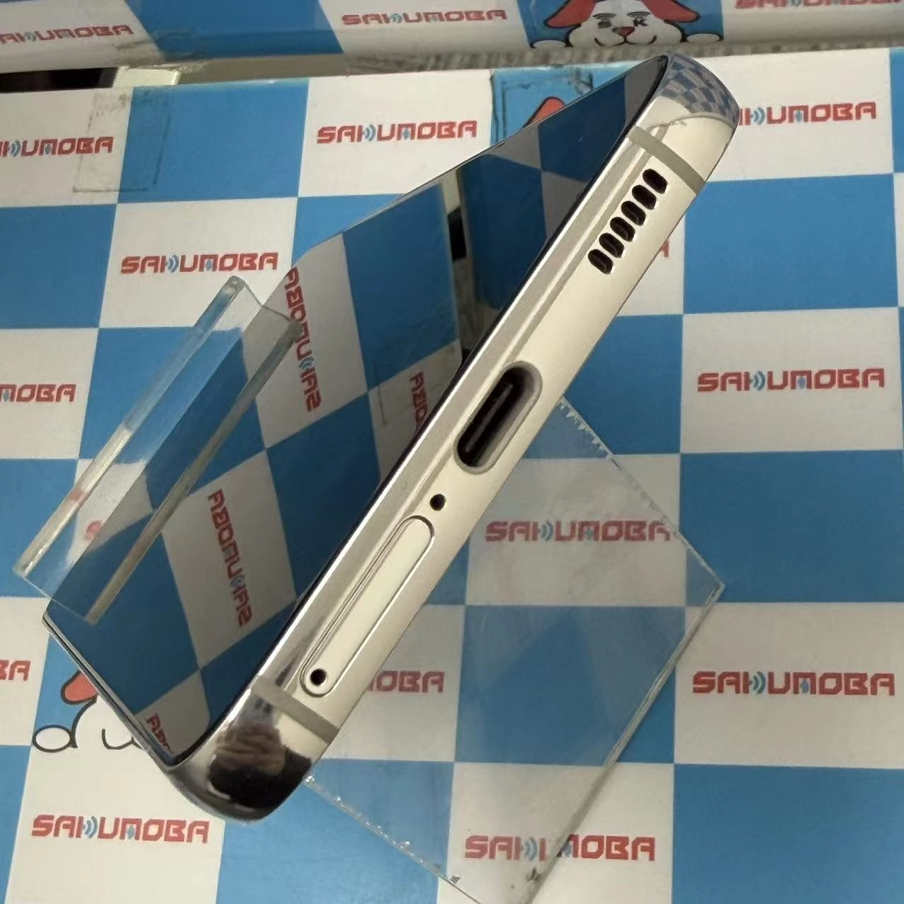 Galaxy S22 8GB/256GB ファントムホワイト SCG13 AU版SIMフリー