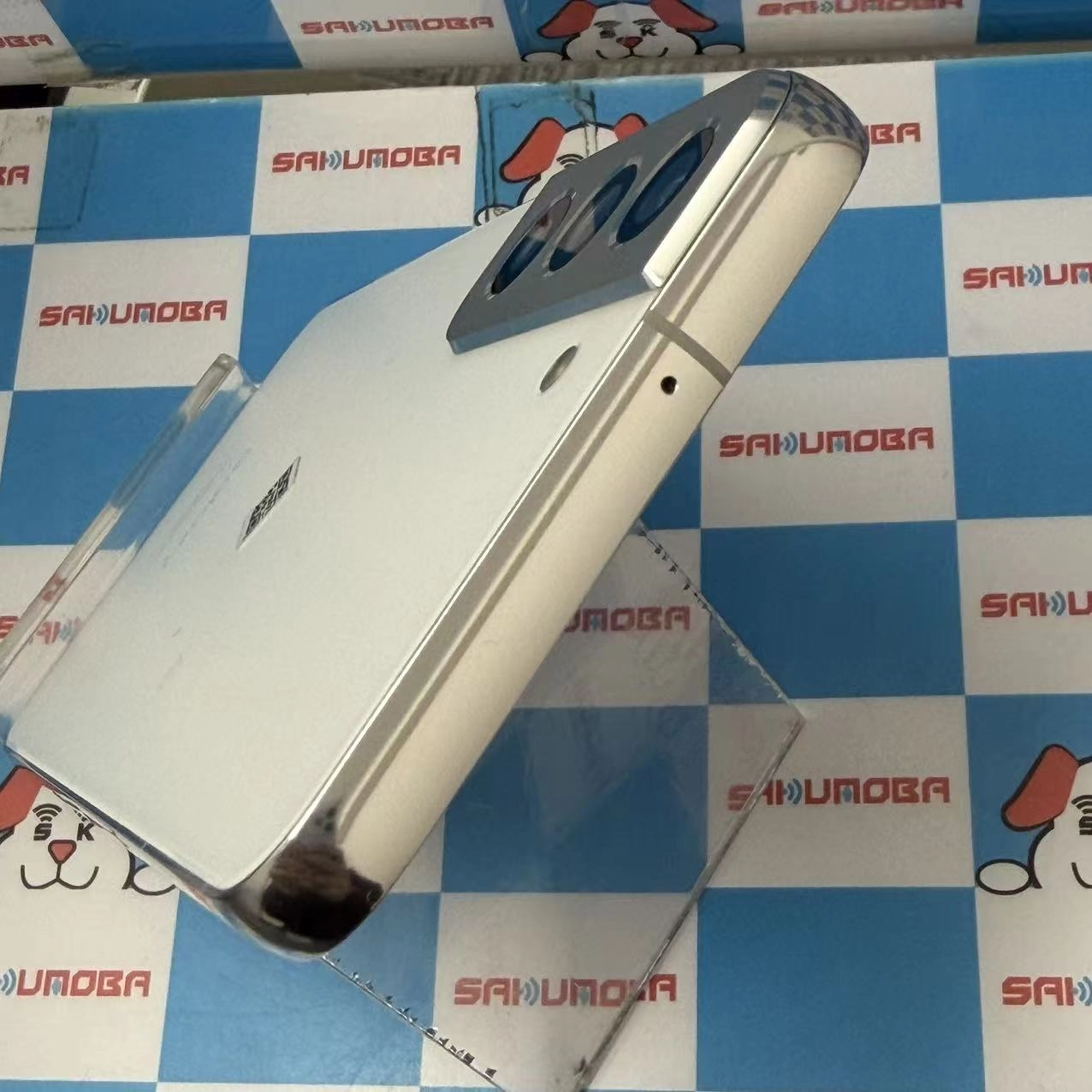 Galaxy S22 8GB/256GB ファントムホワイト SCG13 AU版SIMフリー