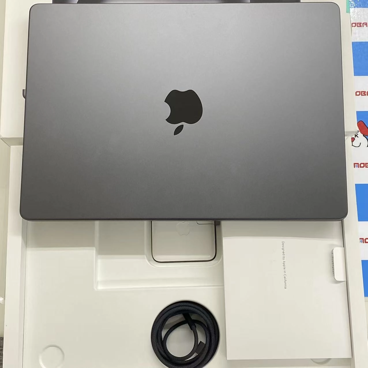 MacBook Pro 14インチ  Late2024 Apple M4(10コア) 10コアGPU 16GB/512GB スペースブラック MW2U3J/A 極美品