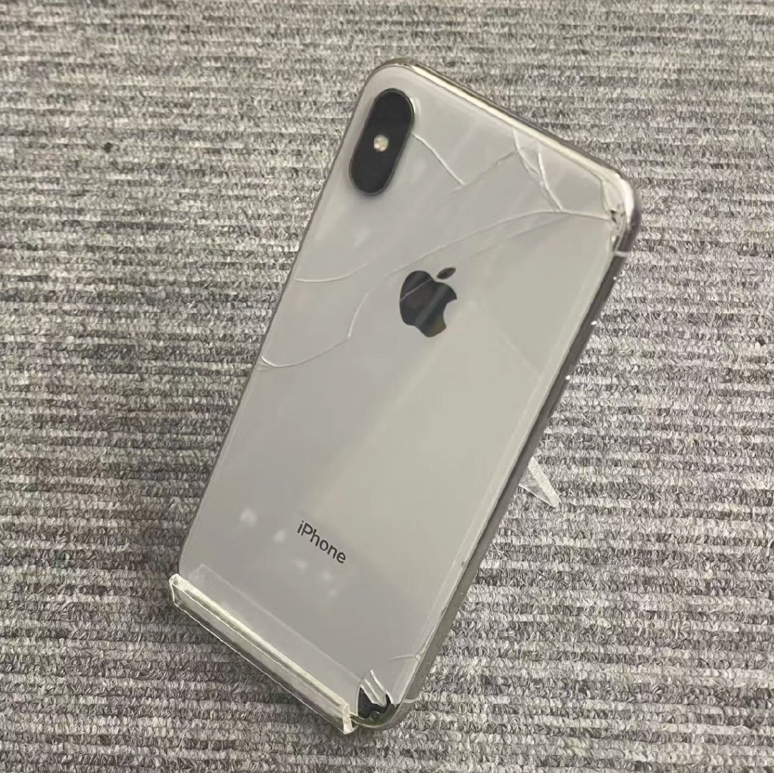 iPhoneX 256GB シルバー MQAY2J/A ストア版 ジャンク品