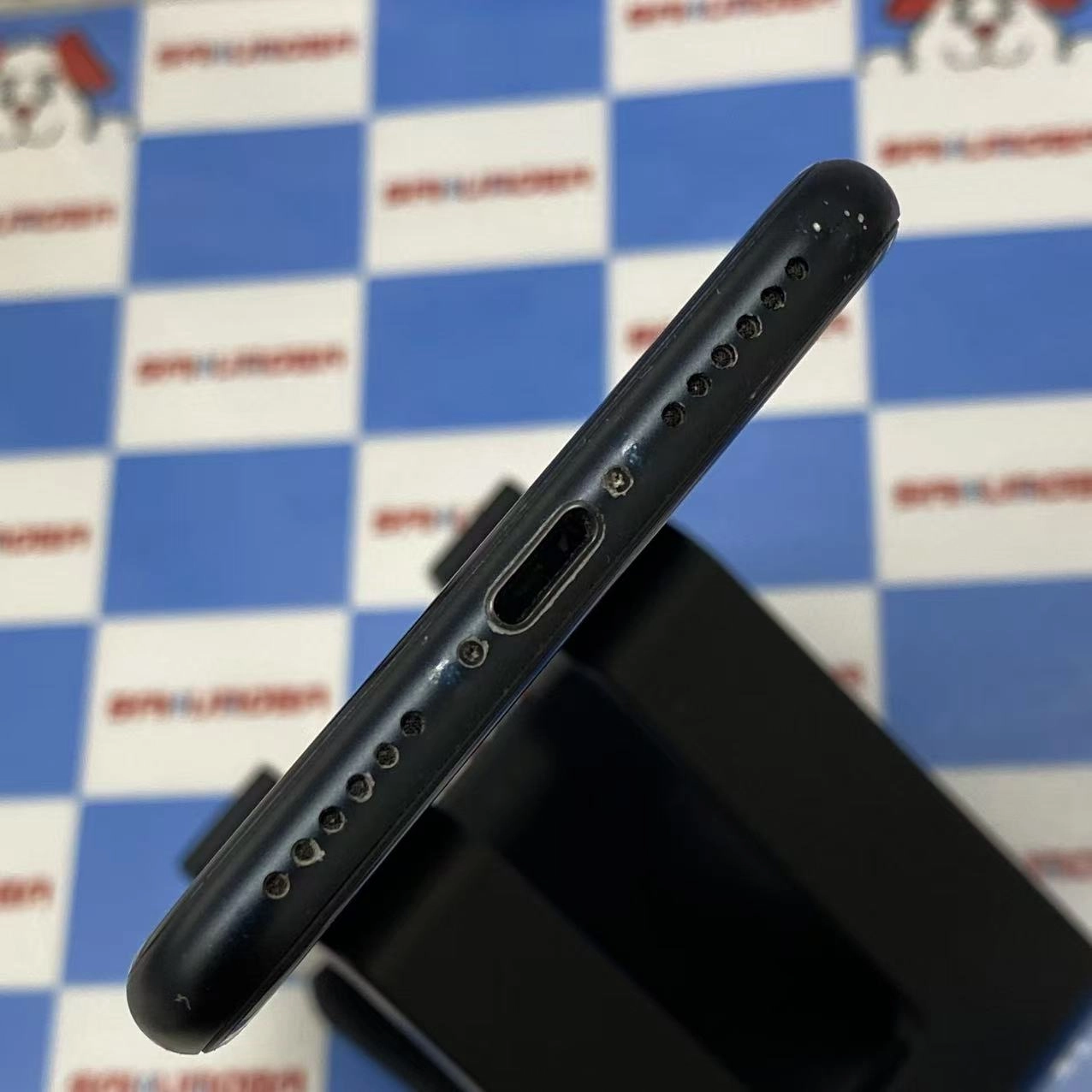 iPhoneSE 第3世代 64GB ミッドナイト MMYC3J/A AU版SIMフリー ジャンク品