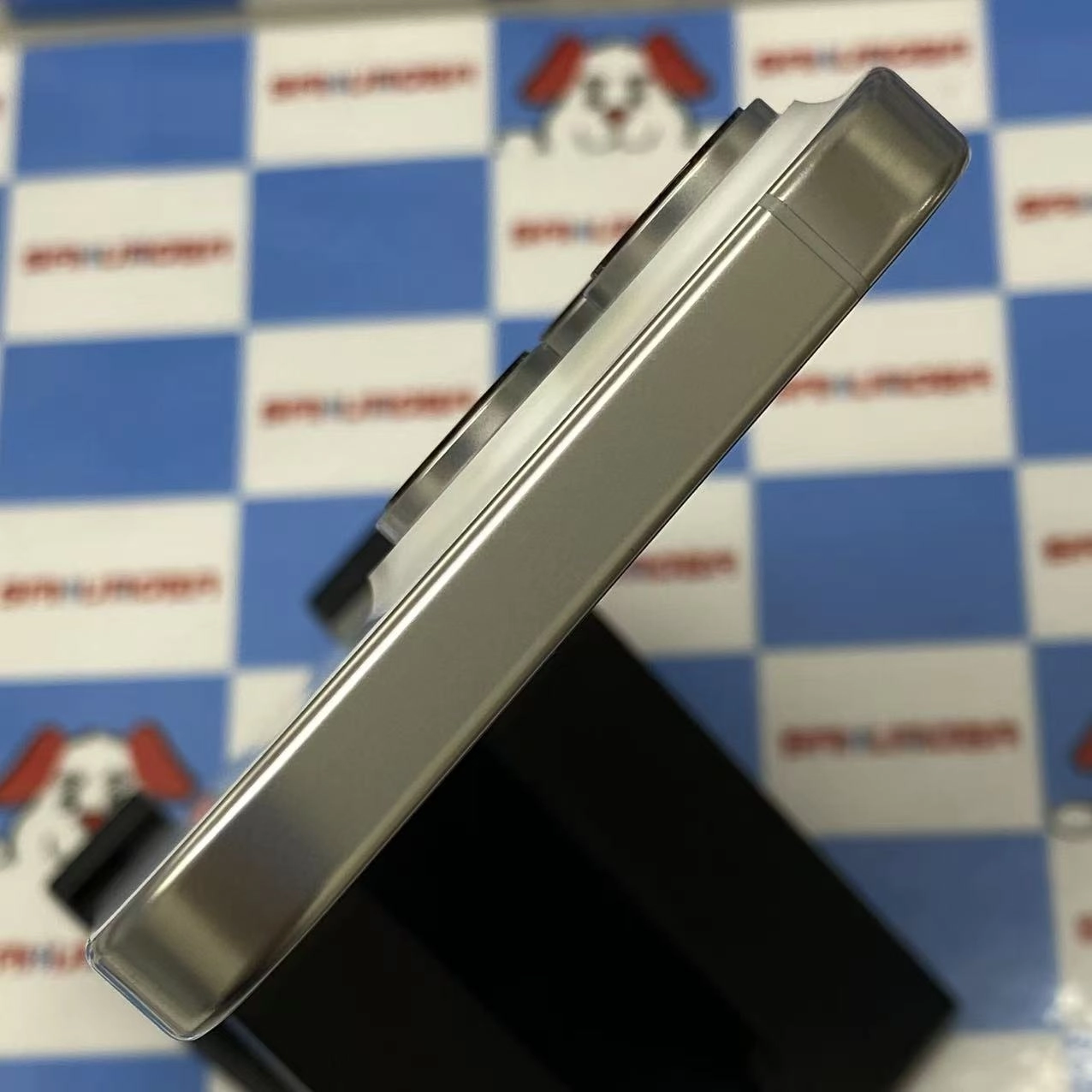 iPhone16 Pro 128GB ホワイトチタニウム MYMW3J/A SIMフリー 美品