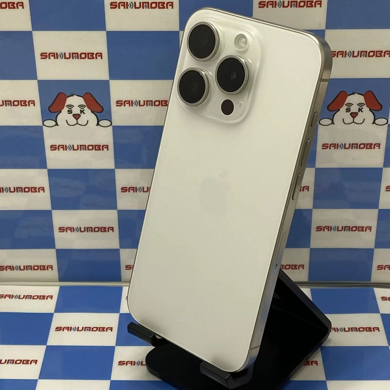 iPhone15 Pro 256GB ホワイトチタニウム MTUD3J/A AU版SIMフリー au