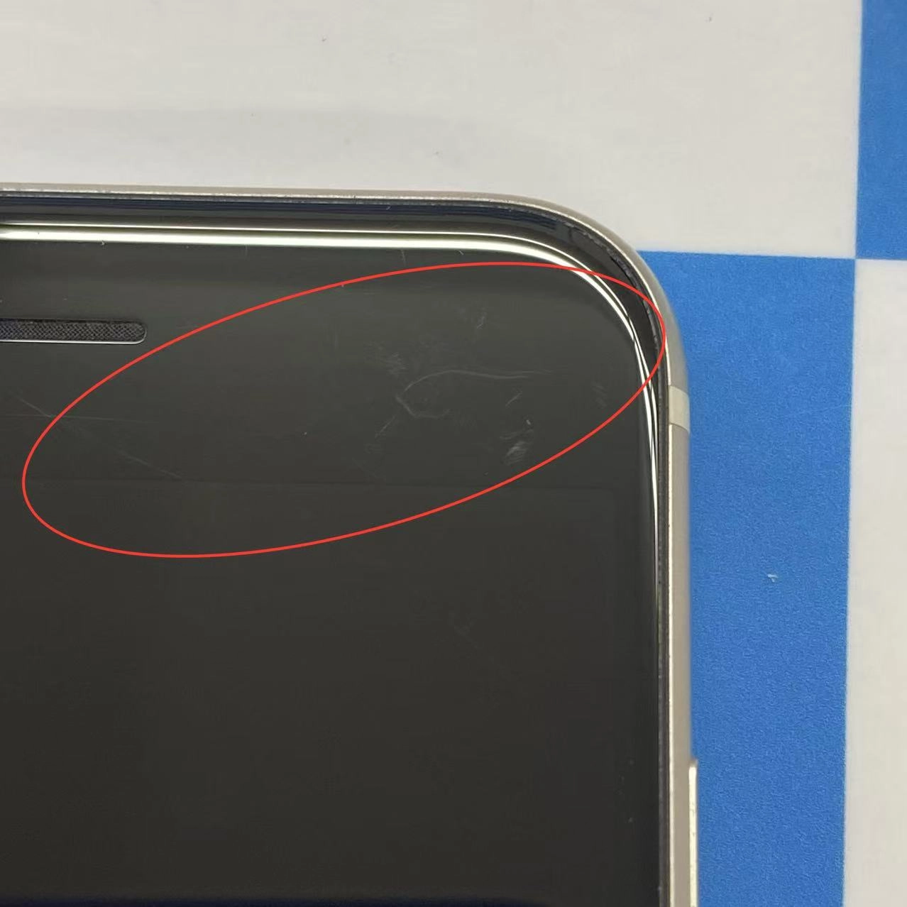 iPhoneSE 第3世代 128GB スターライト MMYG3J/A  SoftBank版SIMフリー