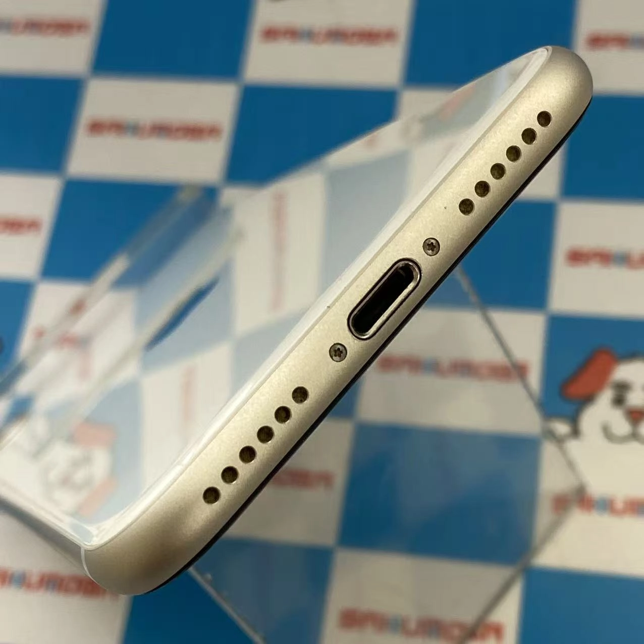 iPhoneSE 第3世代 128GB スターライト MMYG3J/A  SoftBank版SIMフリー