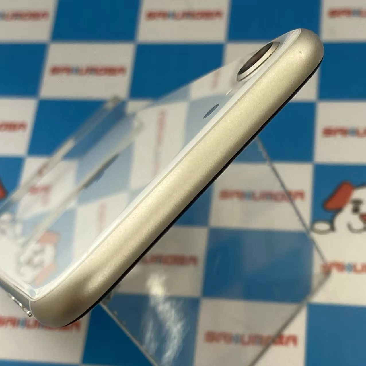 iPhoneSE 第3世代 128GB スターライト MMYG3J/A  SoftBank版SIMフリー