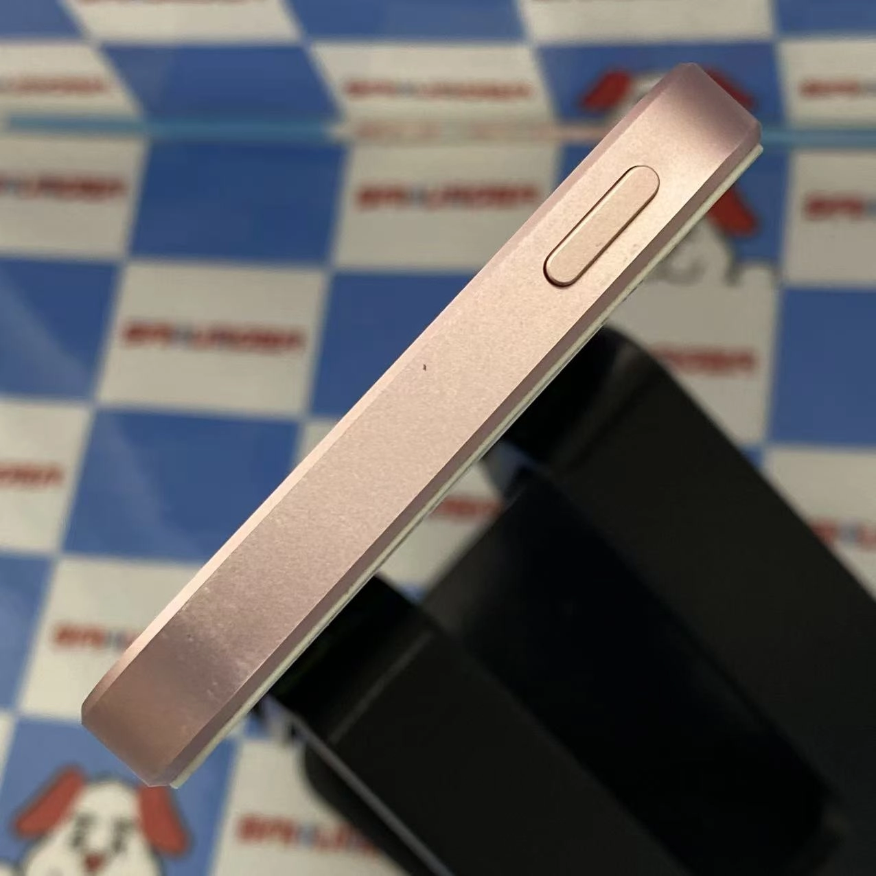 iPhoneSE 32GB ローズゴールド MP852J/A docomo版SIMフリー