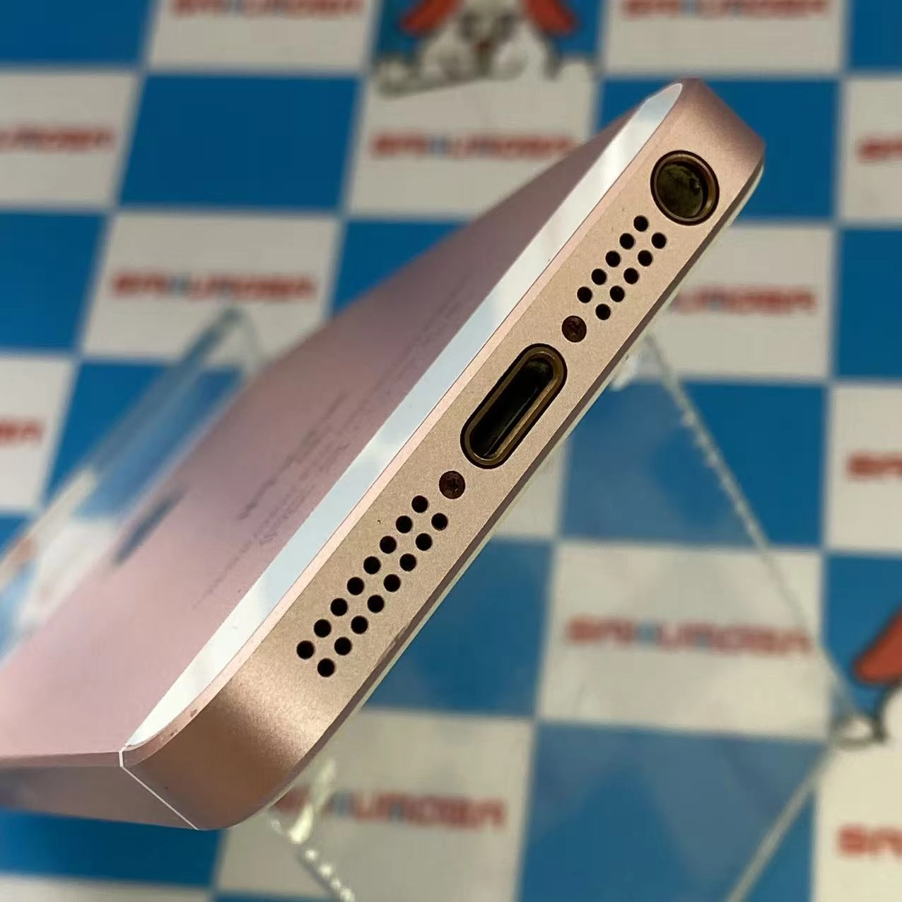 iPhoneSE 16GB ローズゴールド MLXN2J/A AU版SIMフリー訳あり品 au