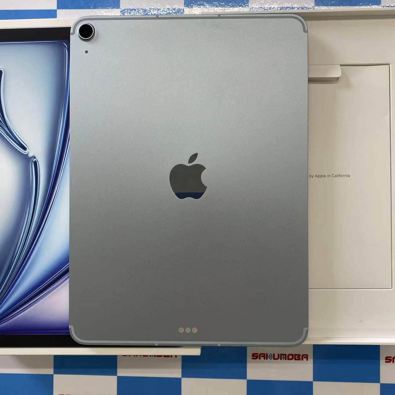 iPad Air 11インチ 第8世代 Wi-Fi + Cellular 128GB ブルー MH794J/A AU版SIMフリー 新品同様 au