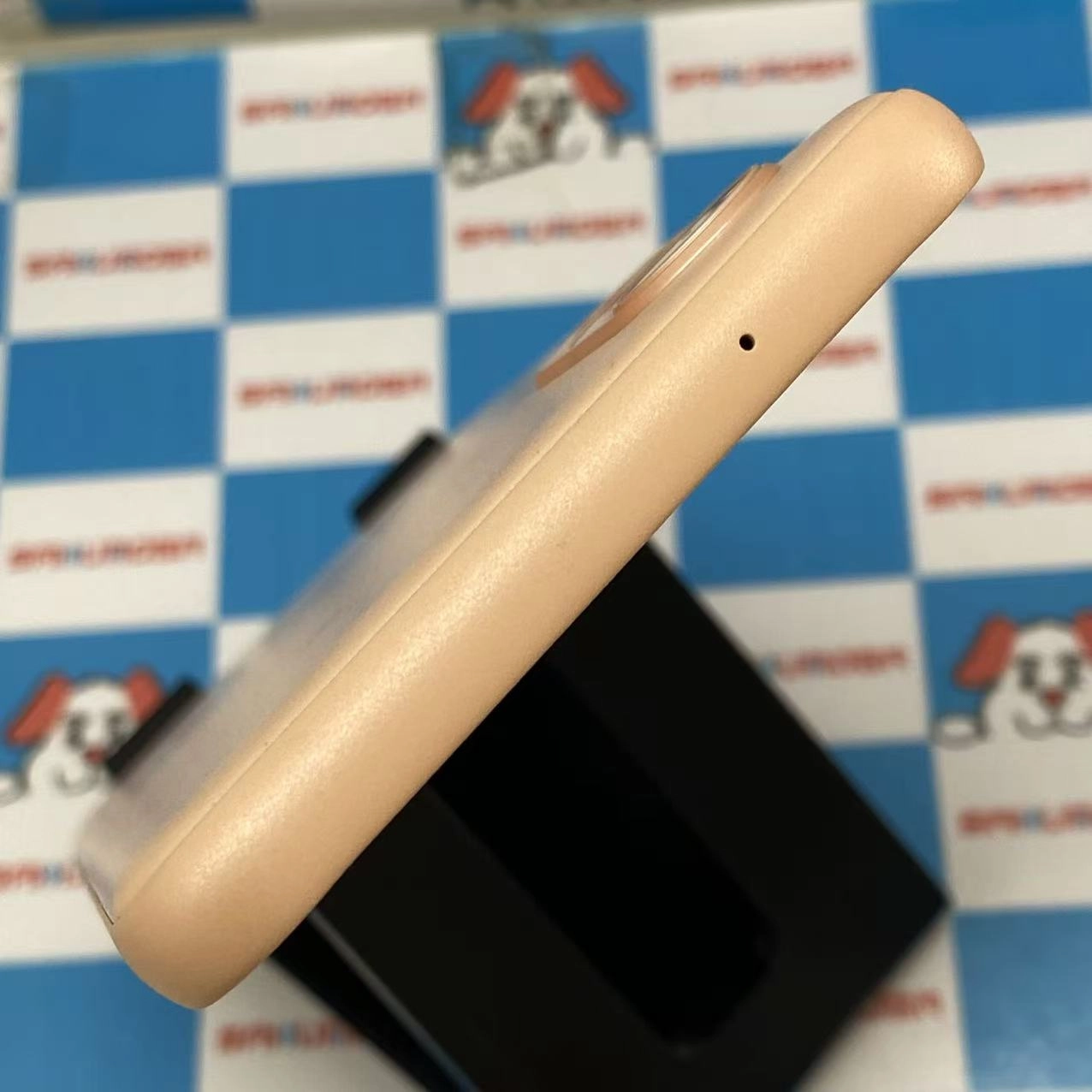 arrows We2 64GB ライトオレンジ F-52E docomo版SIMフリー 美品