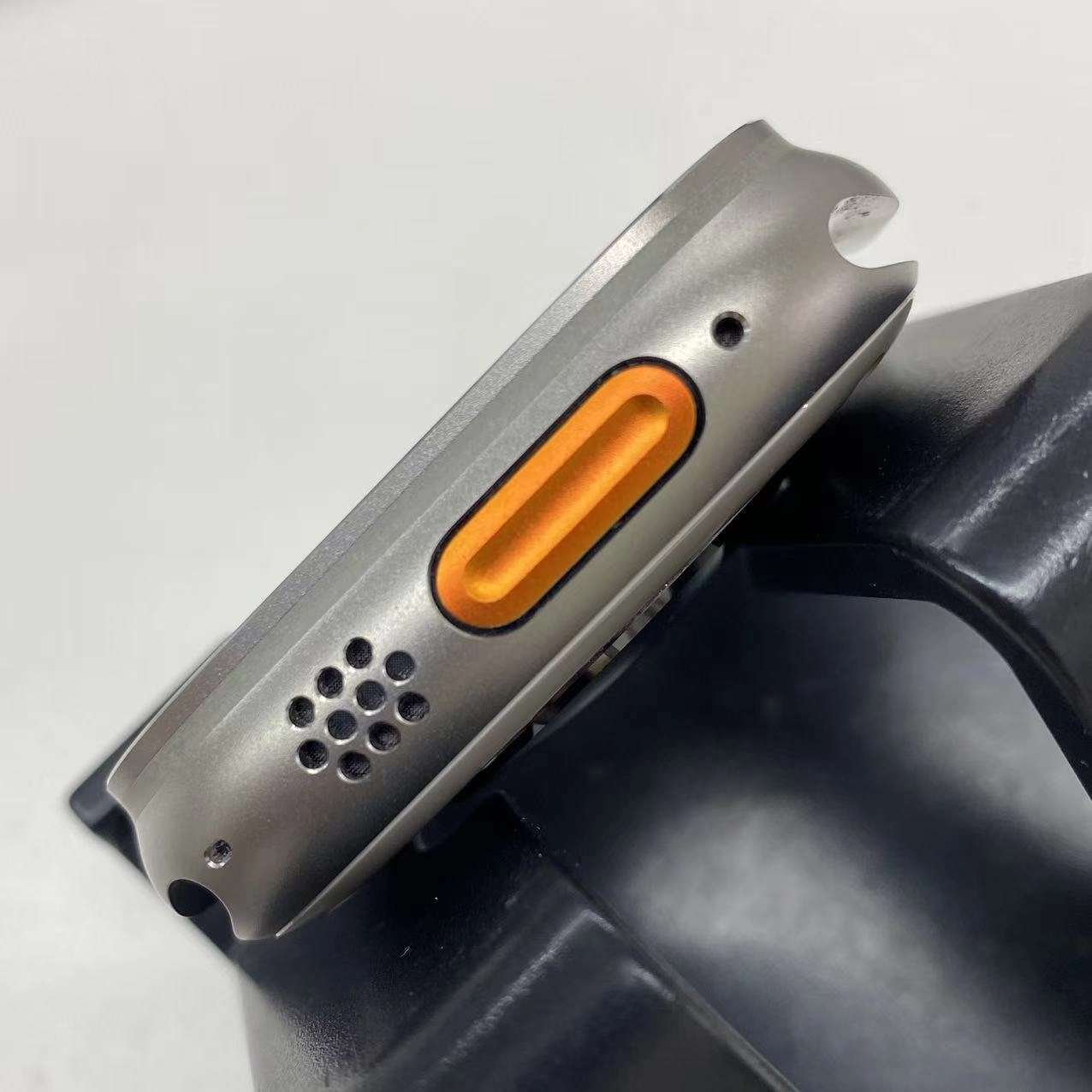 Apple Watch Ultra3 49mm GPS+Cellularモデル 64GB ナチュラル MEWU4J/A AU版SIMフリー 新品同様 au