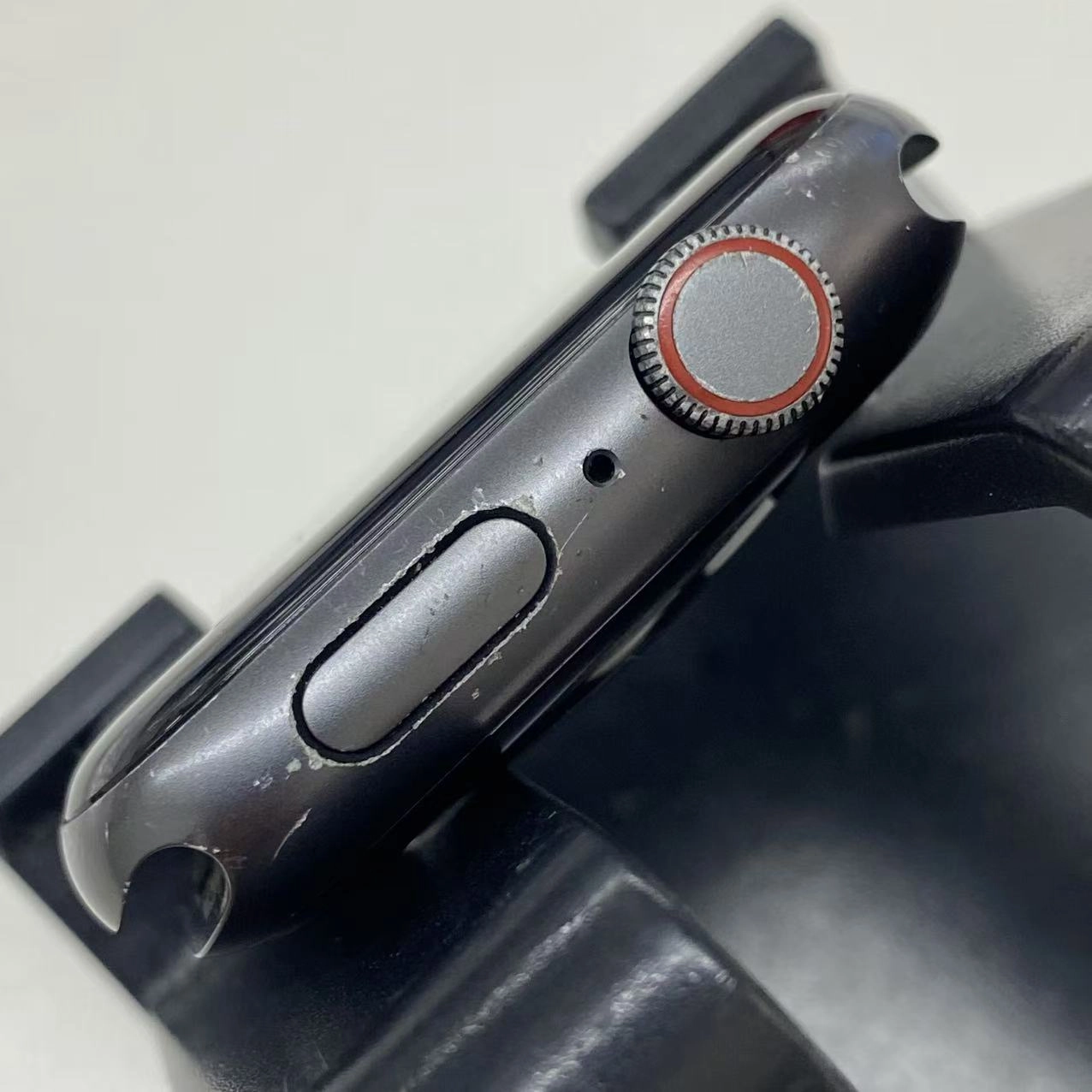 Apple Watch SE 第1世代 44mm GPSモデル 32GB スペースグレイ MG0A3J/A 訳あり品