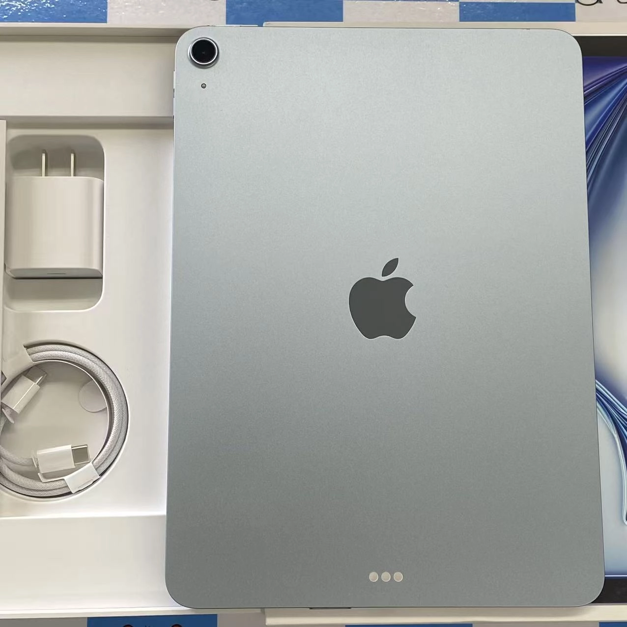 iPad Air 11インチ 第8世代 Wi-Fiモデル 512GB ブルー MH3C4J/A 開封未使用品
