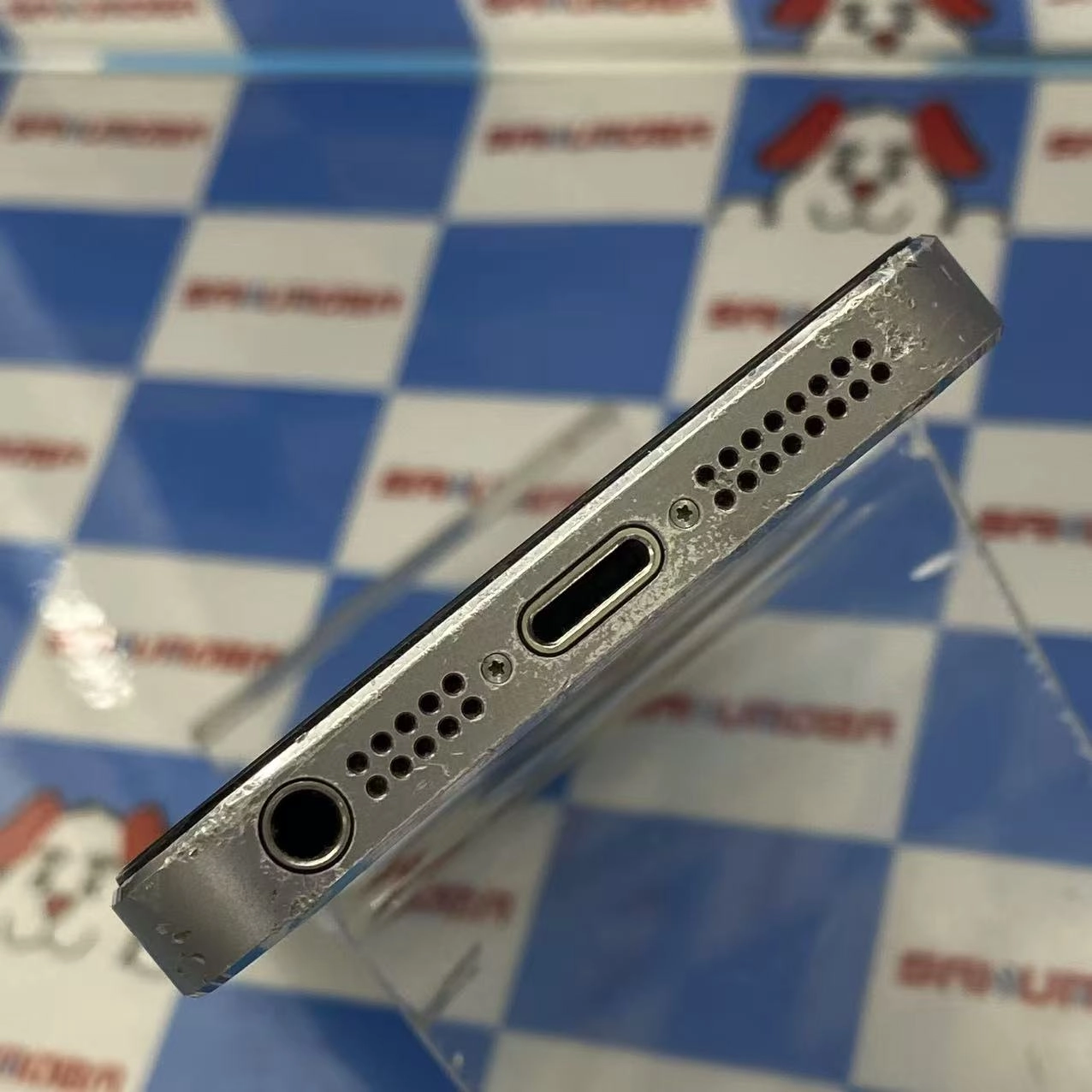 iPhone5s 32GB スペースグレイ ME335J/A docomo版SIMフリージャンク品