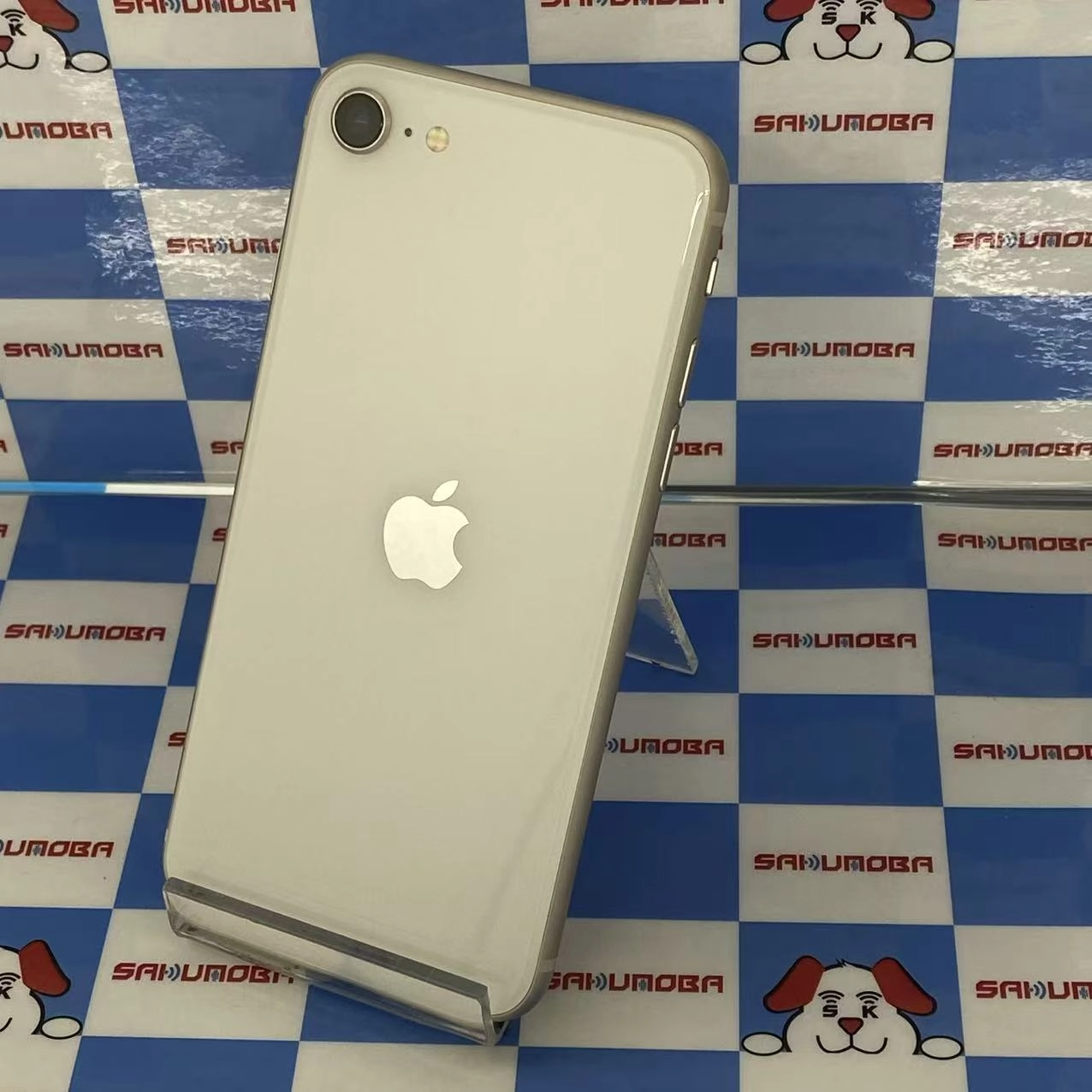 iPhoneSE 第3世代 64GB スターライト MMYD3J/A docomo版SIMフリー美品