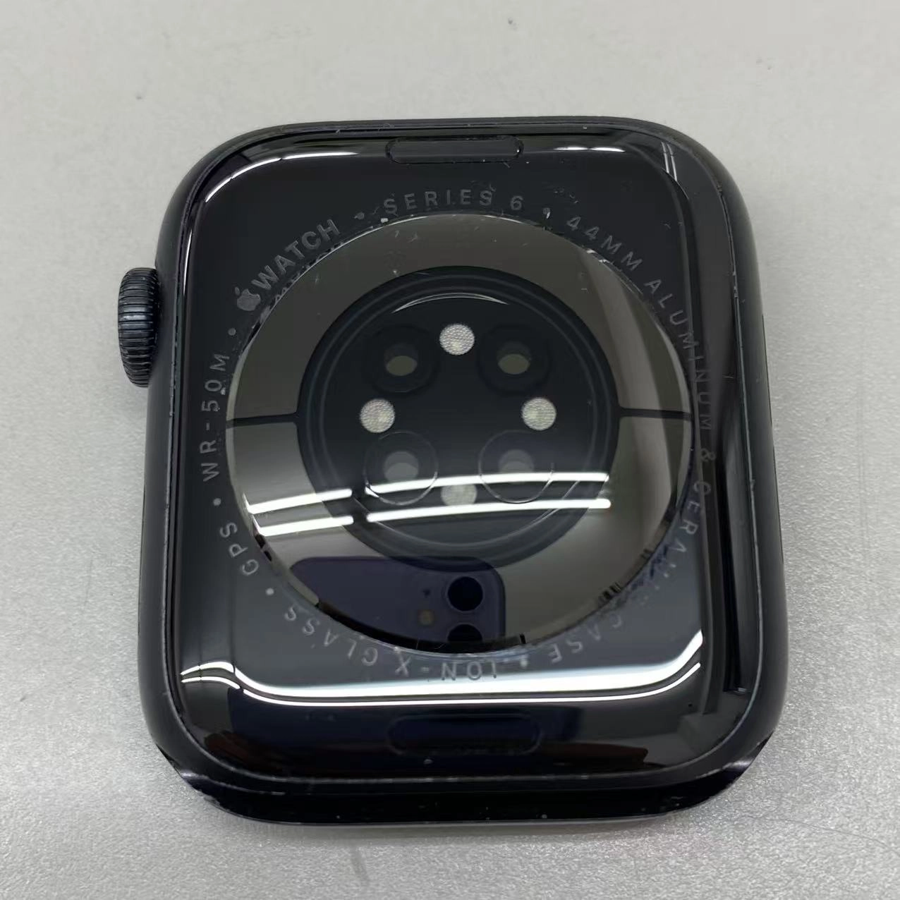 Apple Watch Series6 44mm GPSモデル 32GB スペースグレイ M00H3J/A 訳あり品
