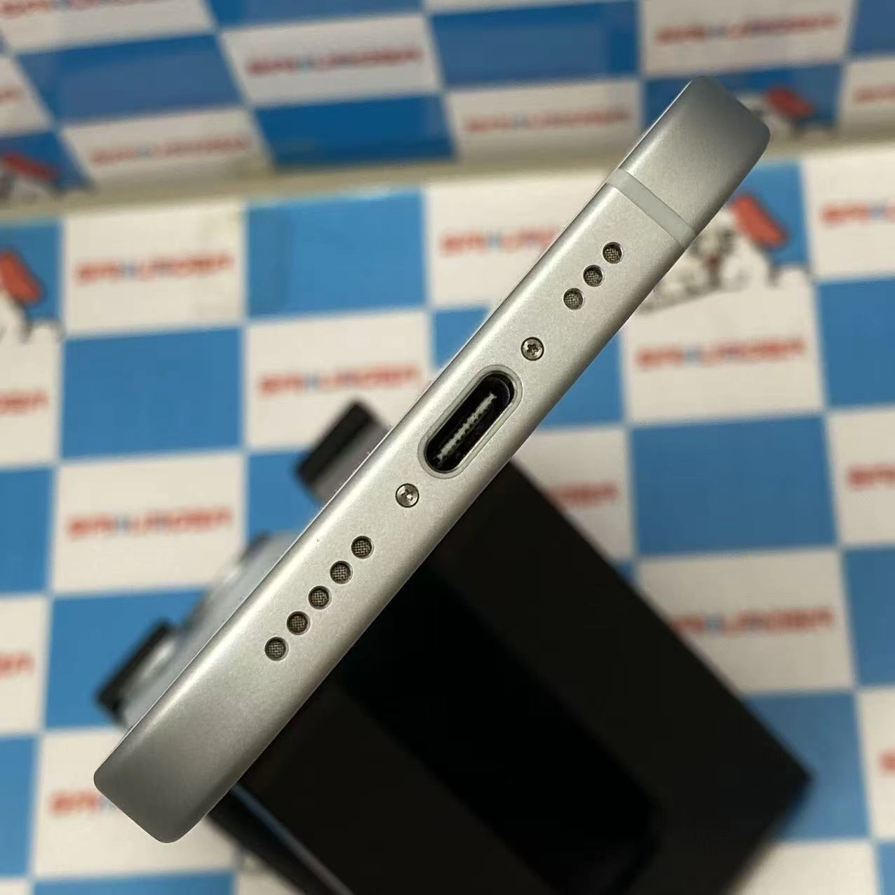 iPhone15 256GB ブルー MTMR3J/A SIMフリー 美品