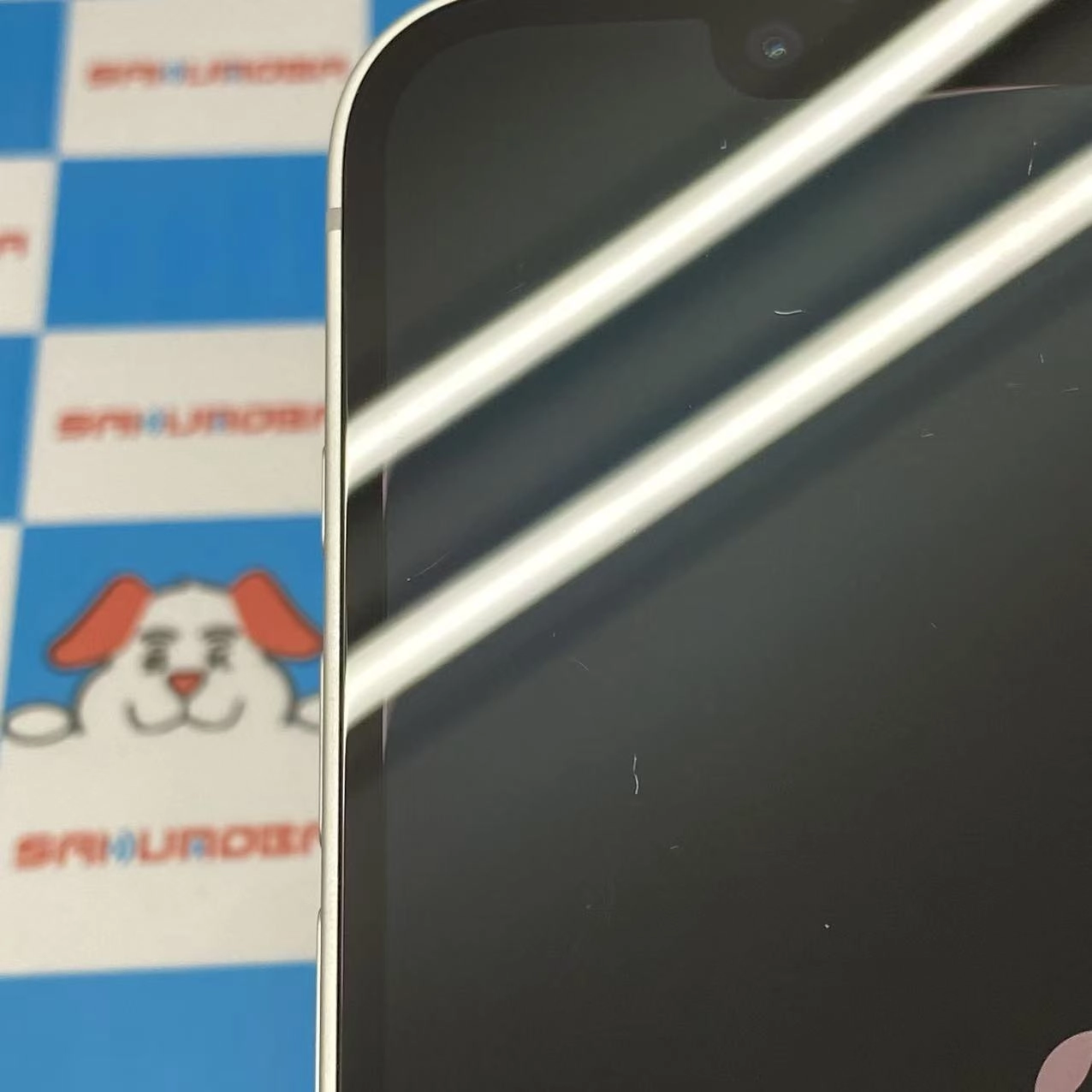 iPhone 16e 128GB ホワイト MD1R4J/A AU版SIMフリー 美品 au