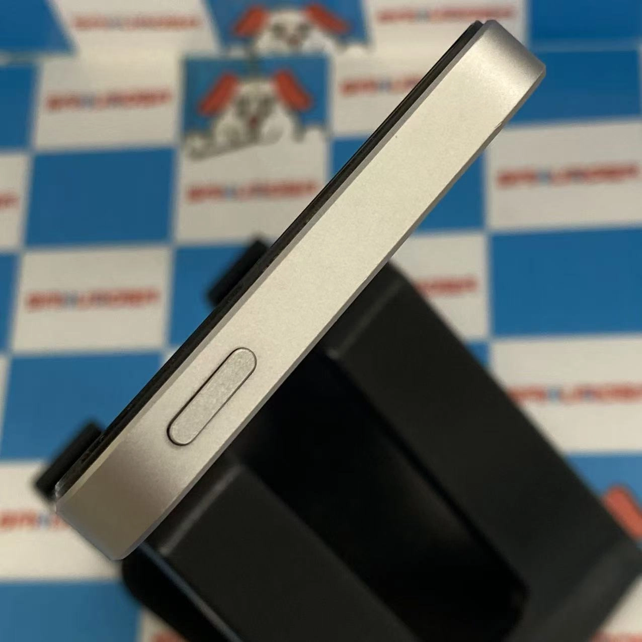 iPhoneSE 16GB スペースグレイ NLLN2J/A Apple版SIMフリー  訳あり品
