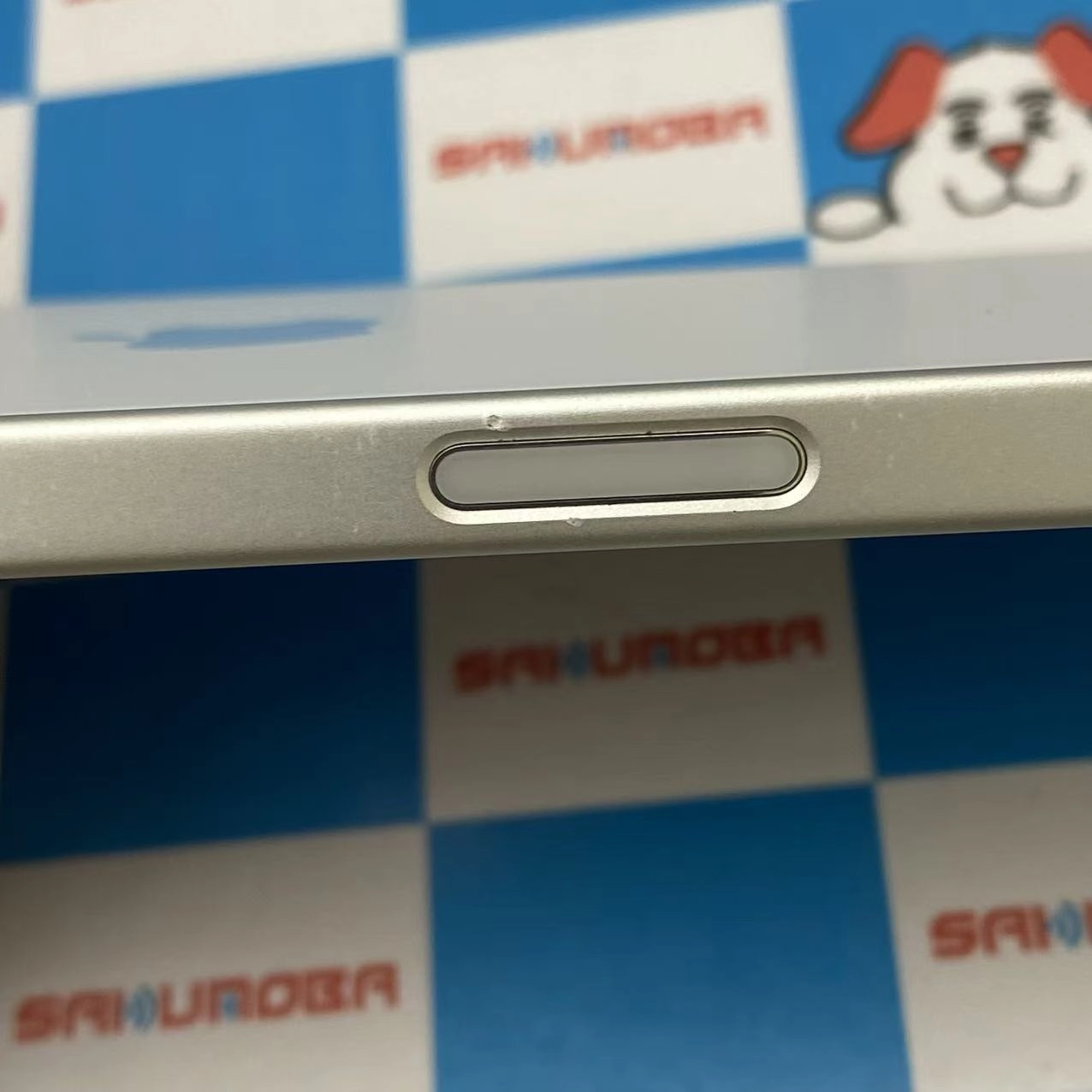 iPhone16 128GB ホワイト MYDR3J/A SIMフリー 美品